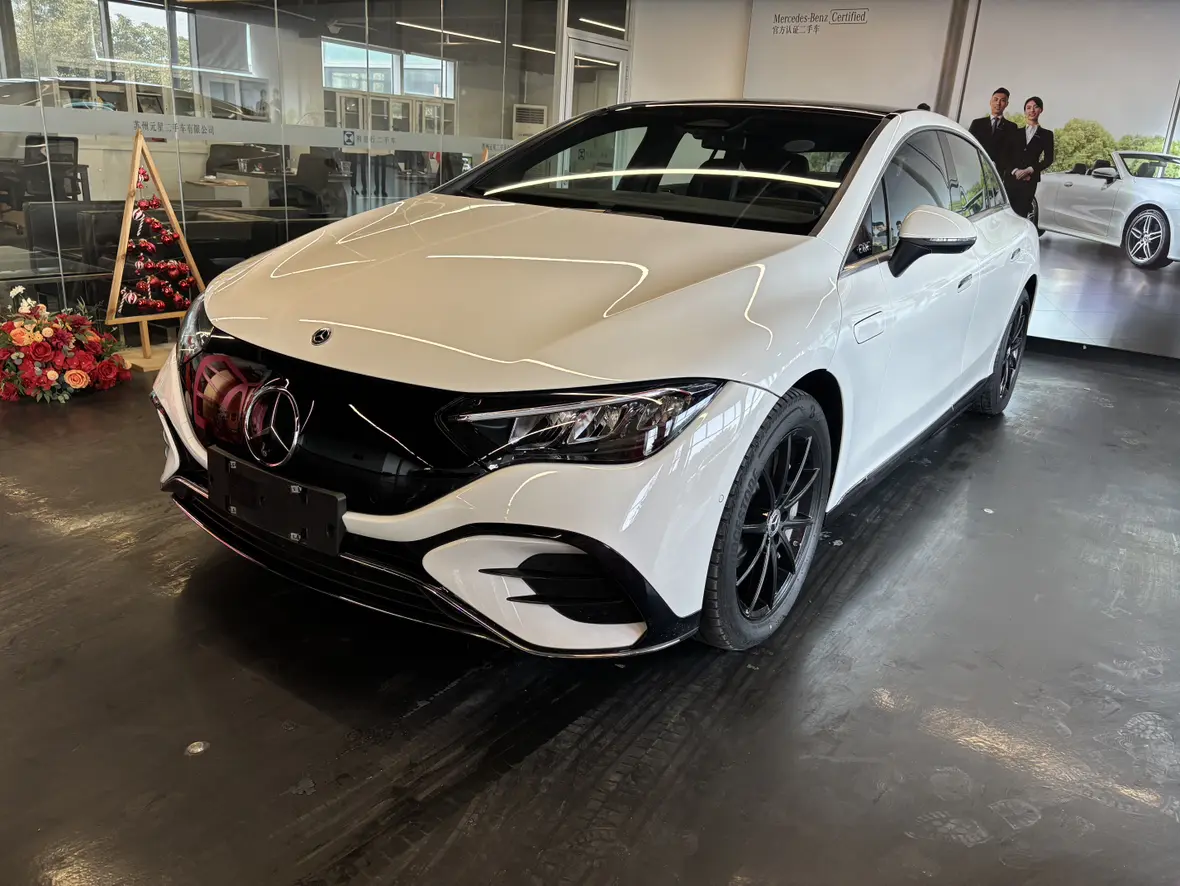 Mercedes-Benz EQE  из Китая