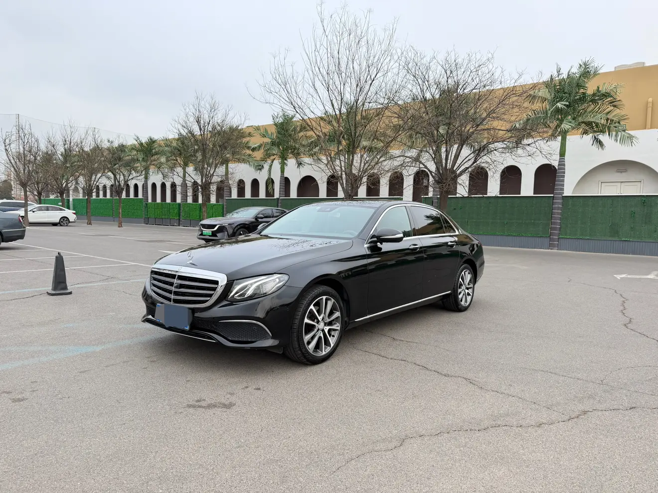 Mercedes-Benz E-Class  из Китая