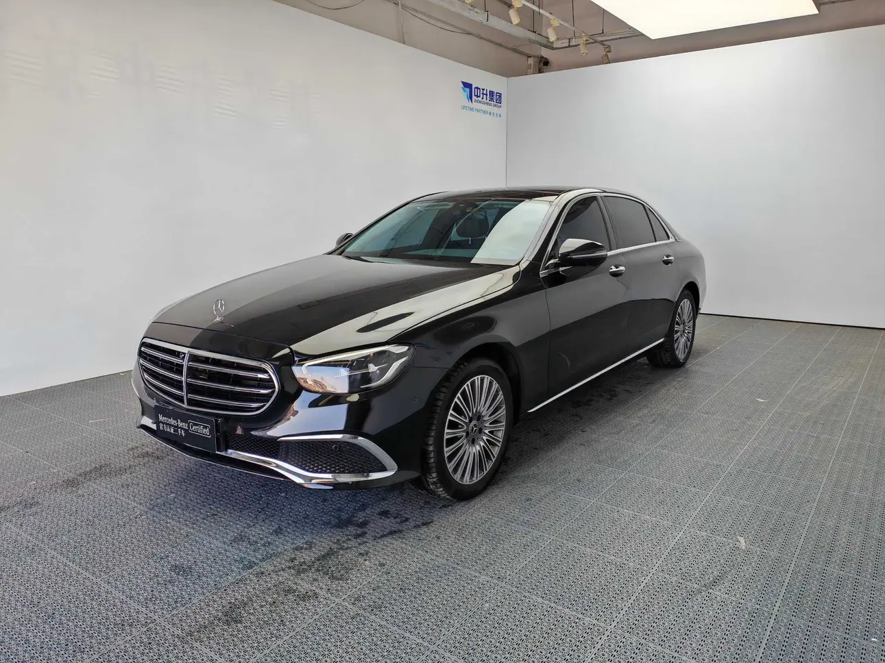 Mercedes-Benz E-Class  из Китая