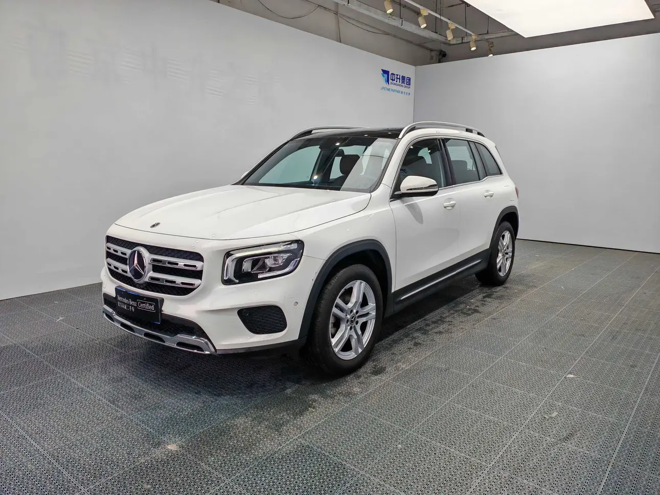 Mercedes-Benz GLB  из Китая