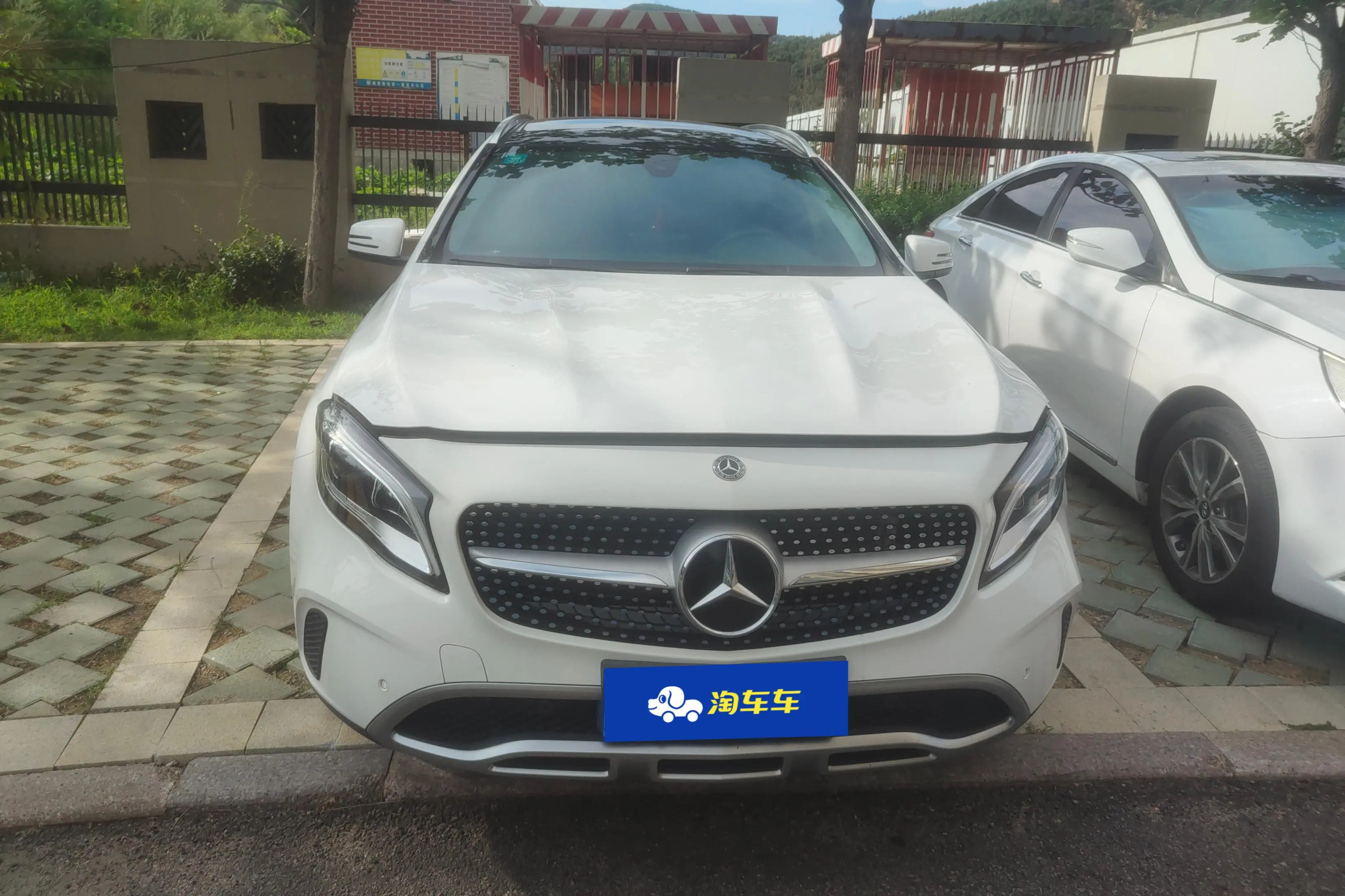 Mercedes-Benz GLA  из Китая