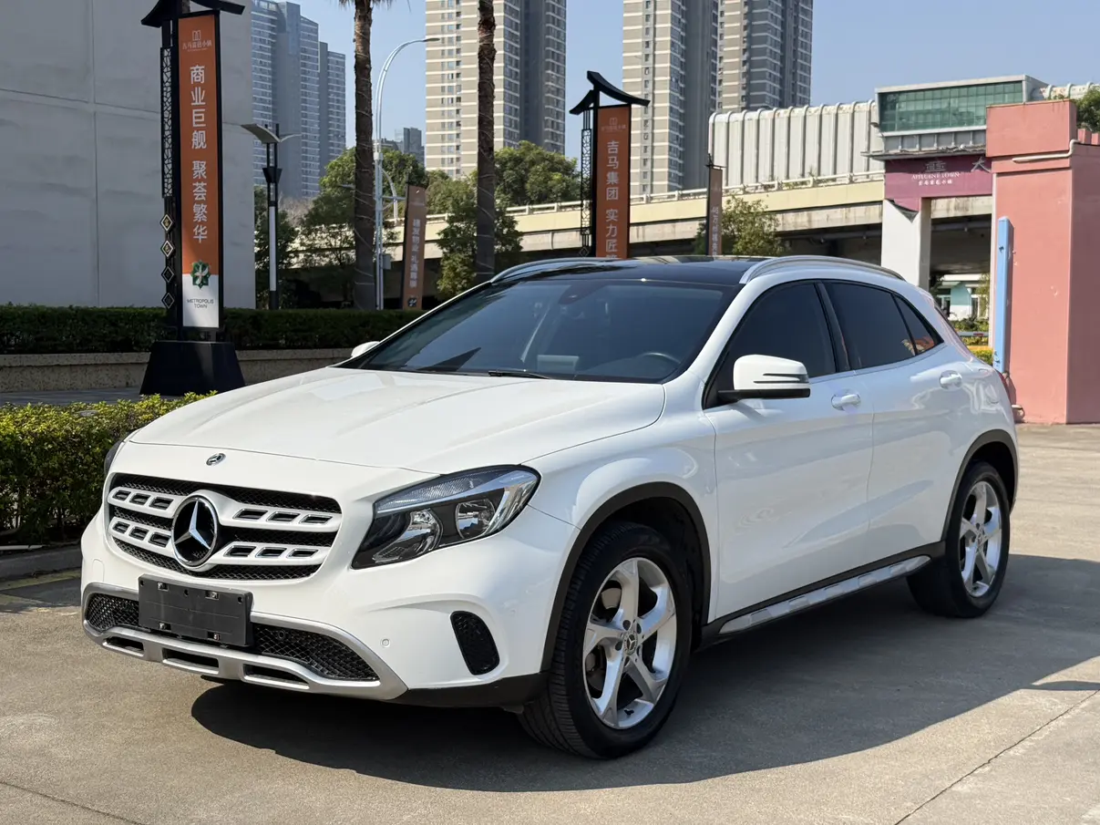 Mercedes-Benz GLA  из Китая