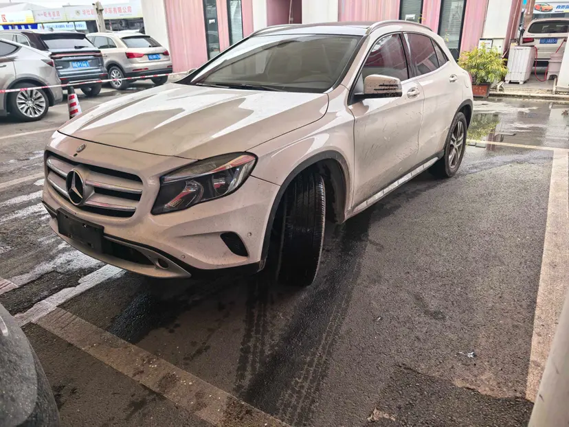 Mercedes-Benz GLA  из Китая
