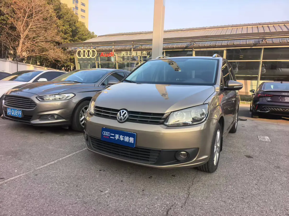 Volkswagen Touran  из Китая