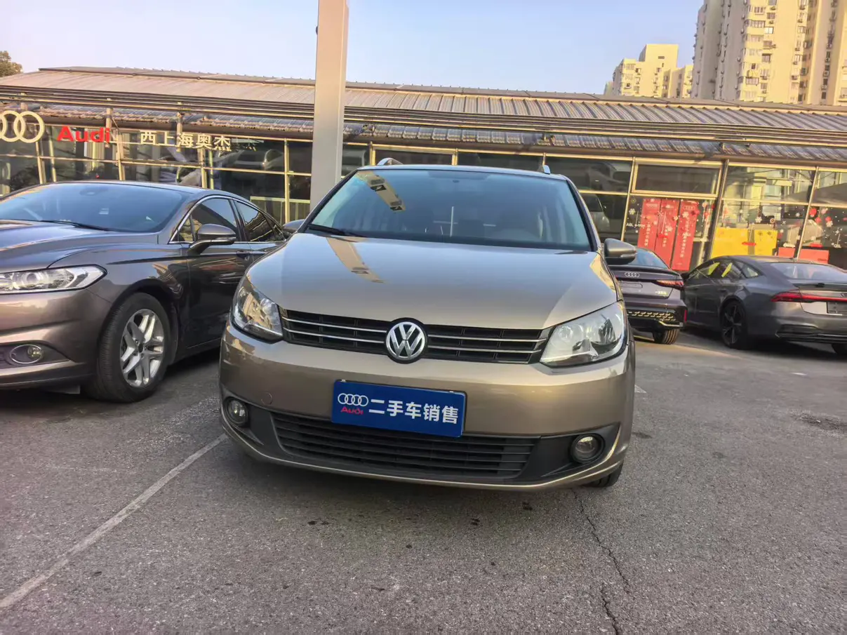 Volkswagen Touran  из Китая