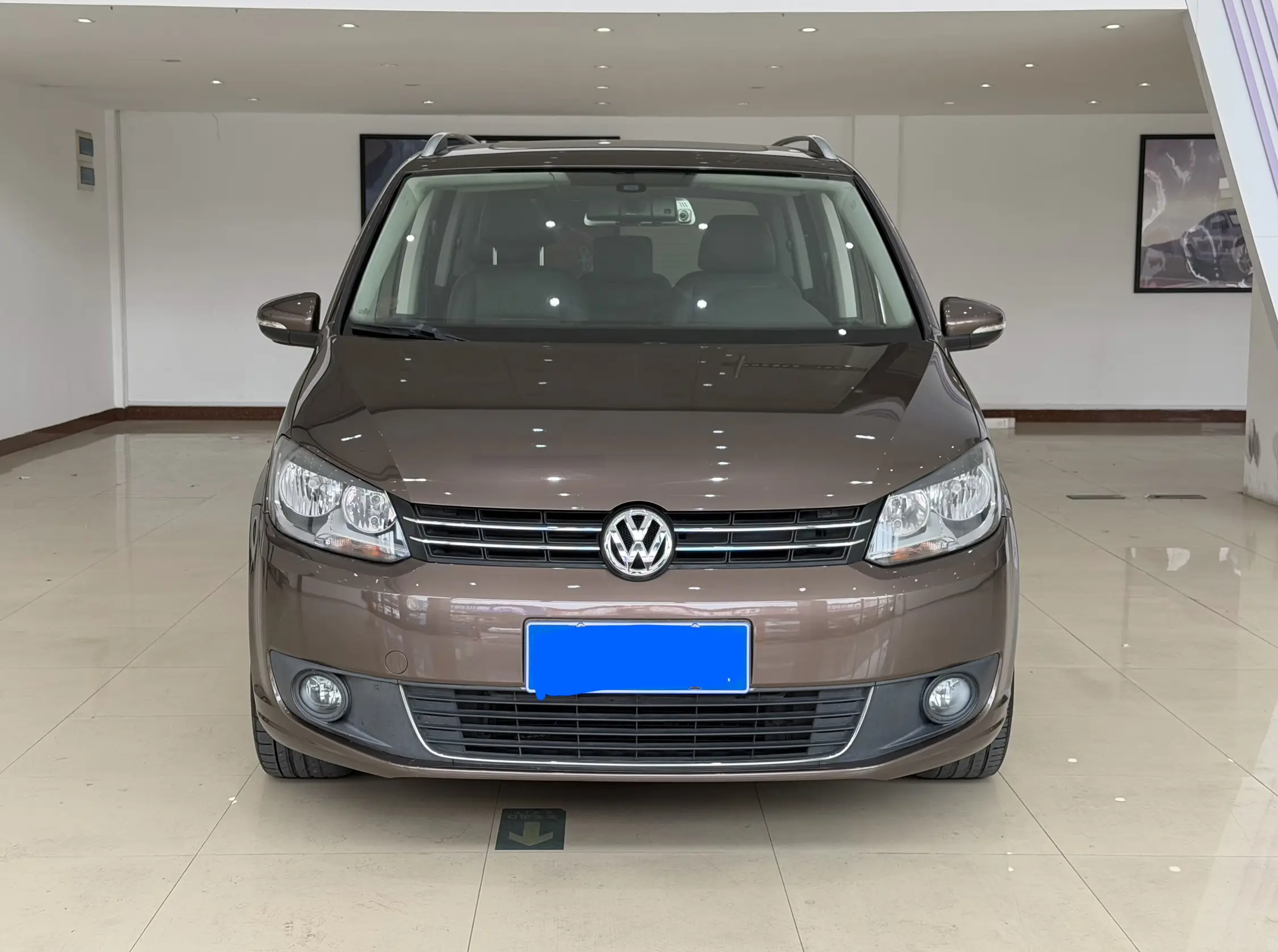 Volkswagen Touran  из Китая