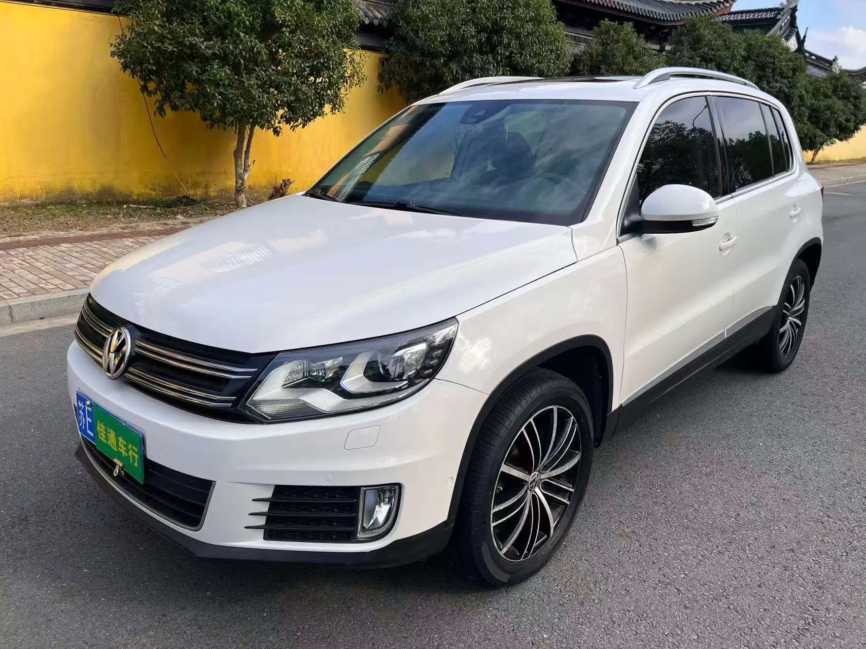 Volkswagen Tiguan  из Китая