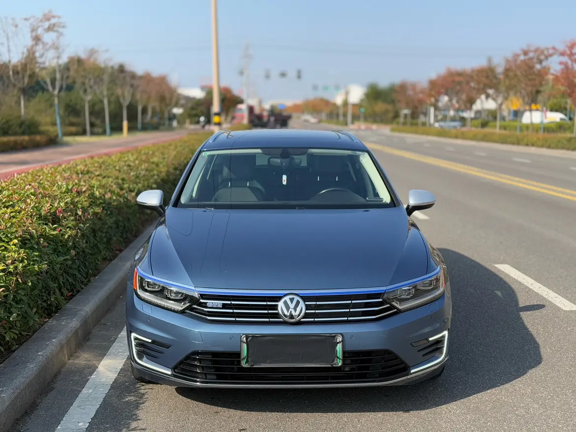 Volkswagen Weilan PHEV  из Китая