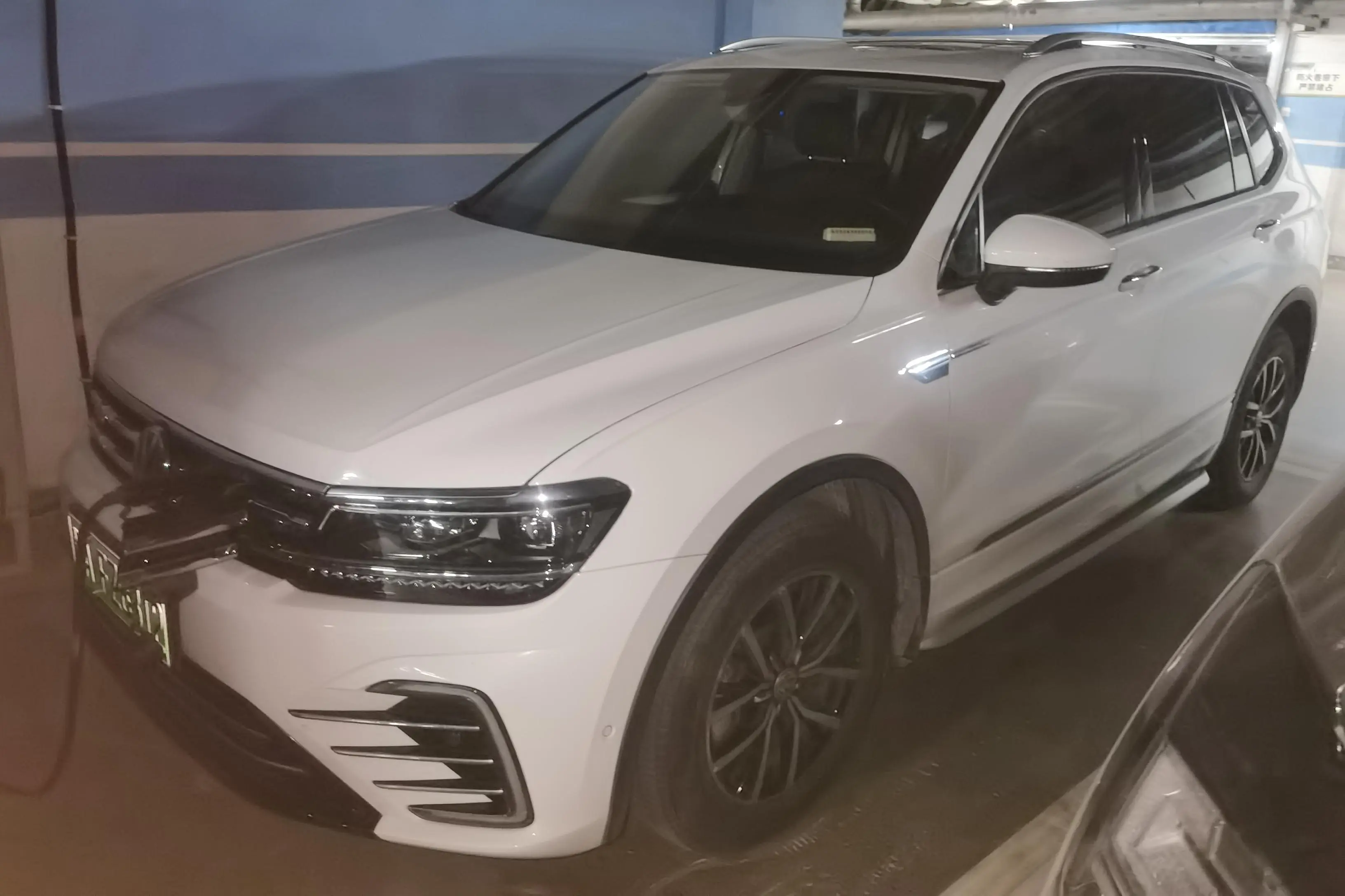Volkswagen Tiguan L PHEV  из Китая