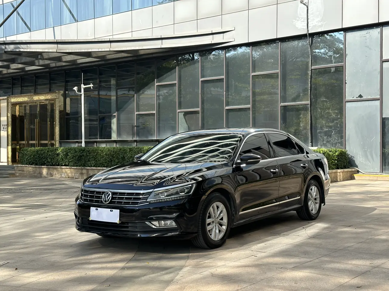 Volkswagen Passat  из Китая