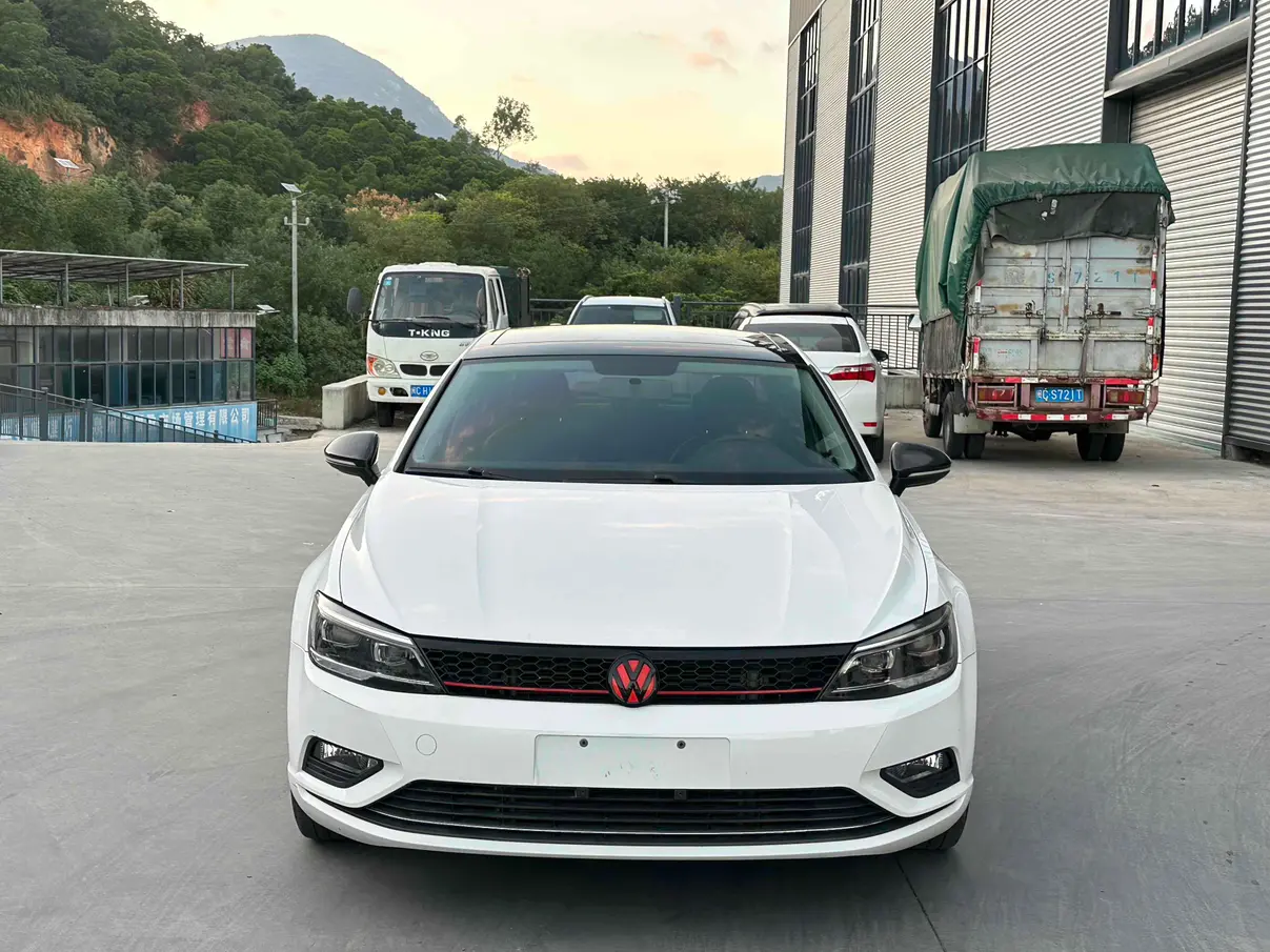 Volkswagen Lamando (Lingdu)  из Китая