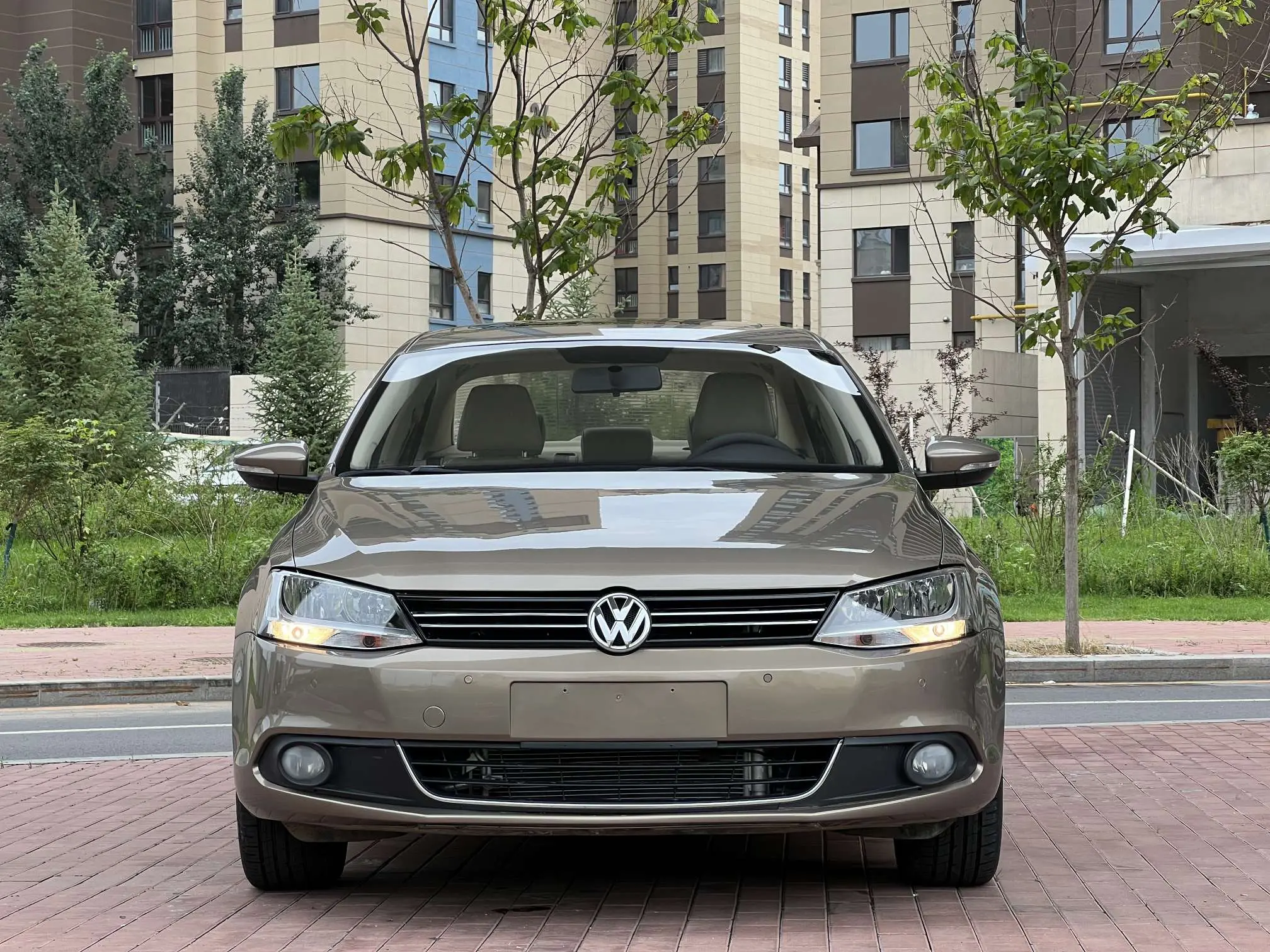 Volkswagen Sagitar  из Китая