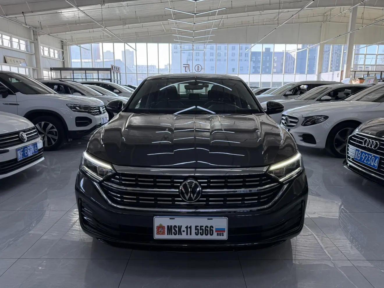 Volkswagen Sagitar  из Китая