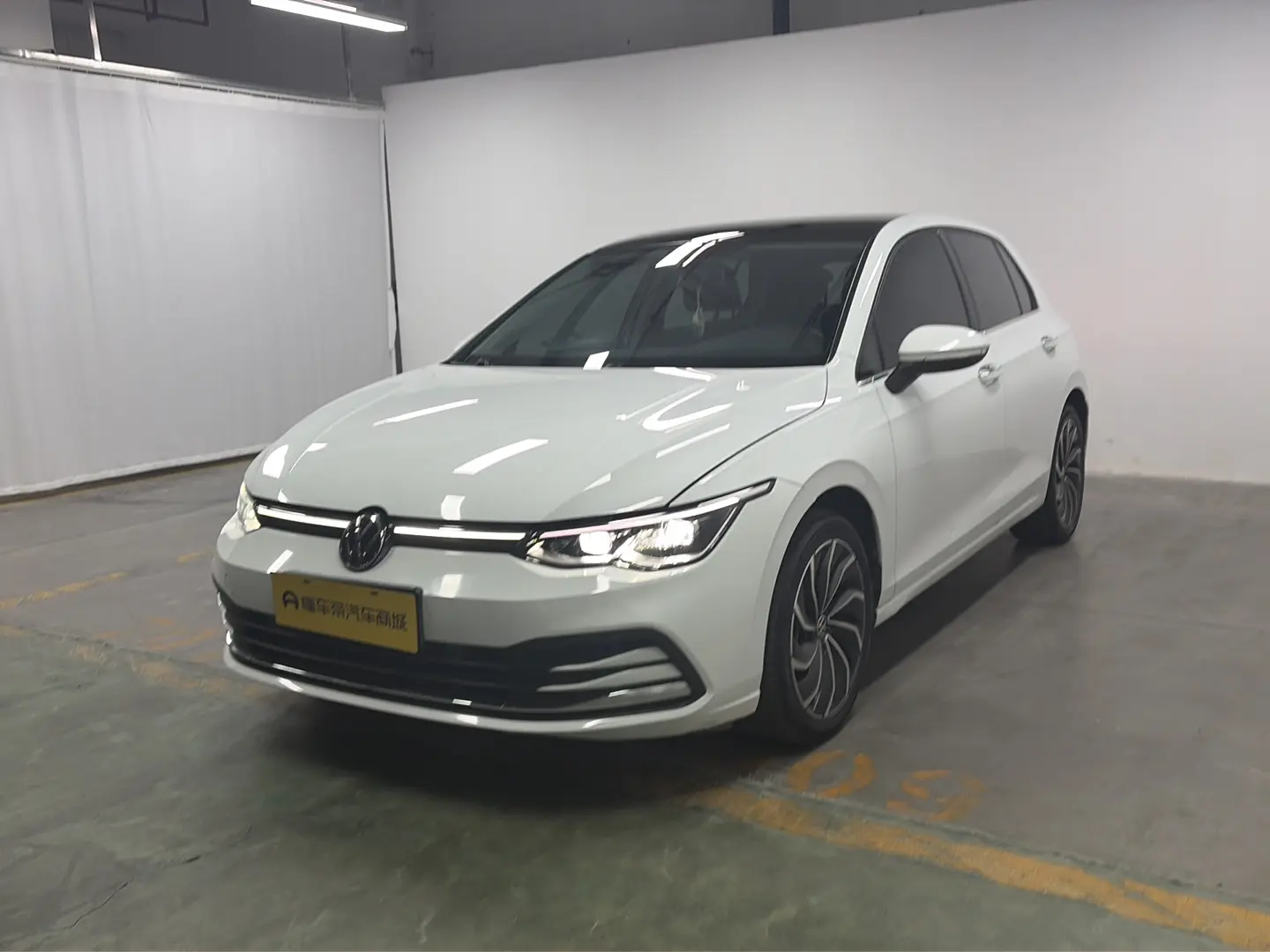 Volkswagen Golf  из Китая