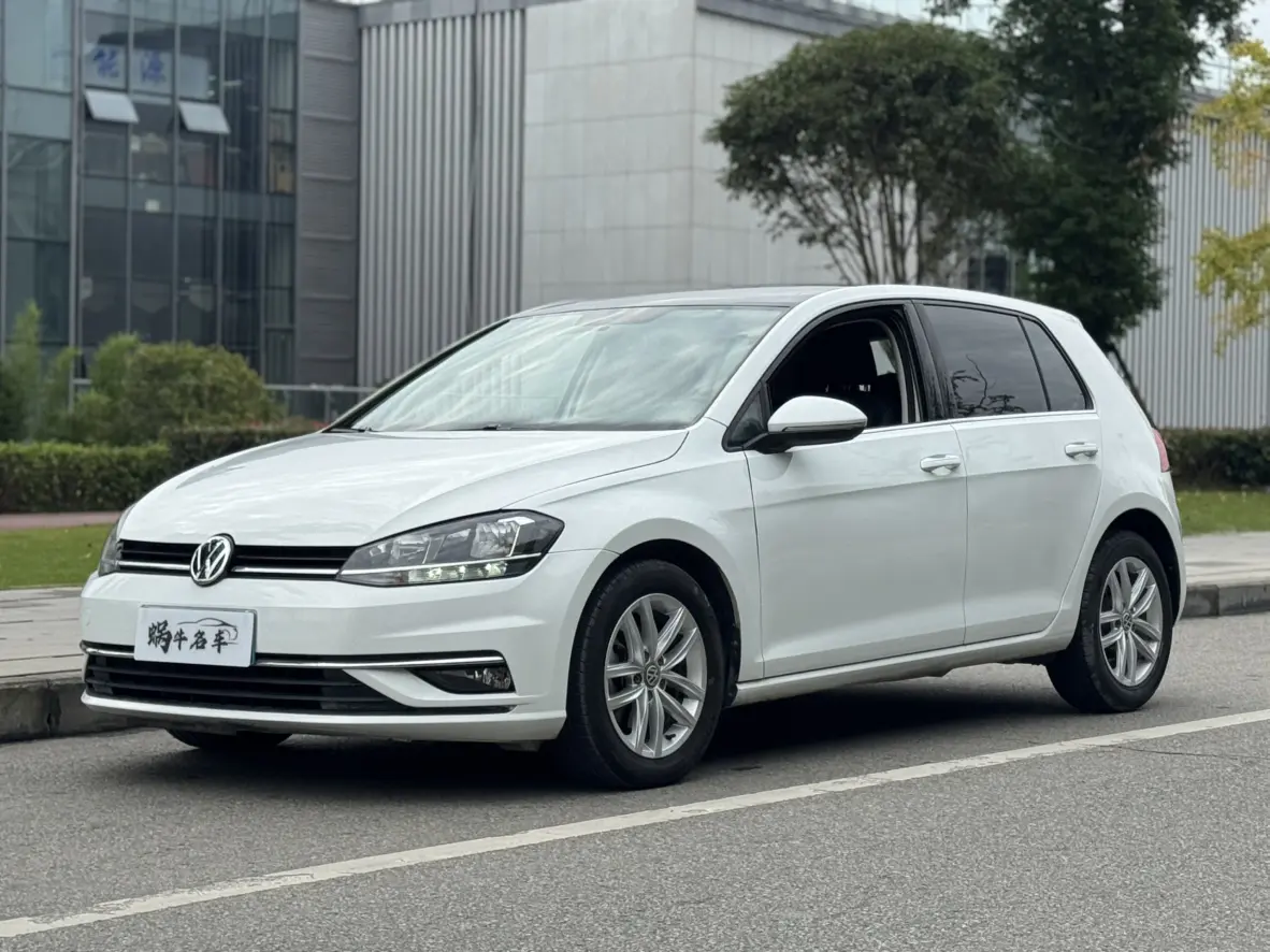 Volkswagen Golf  из Китая