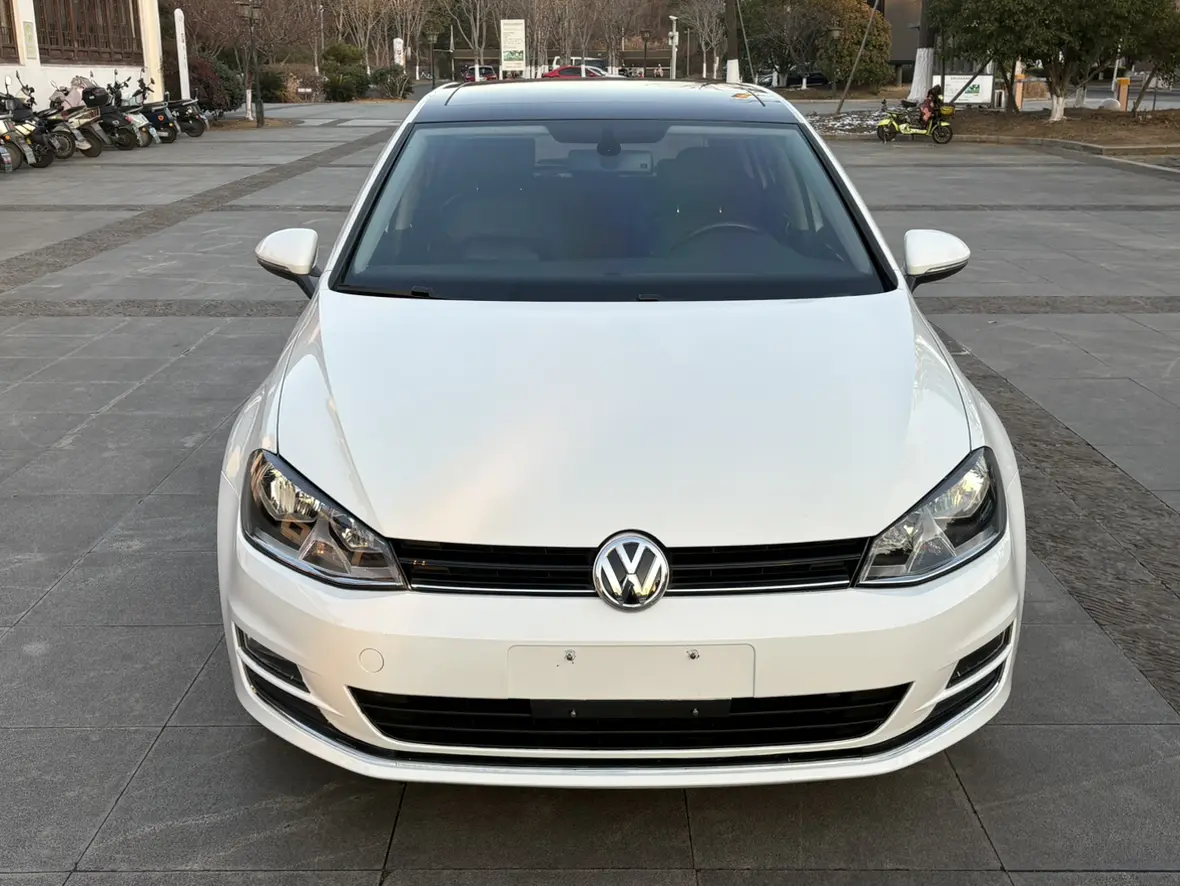 Volkswagen Golf  из Китая