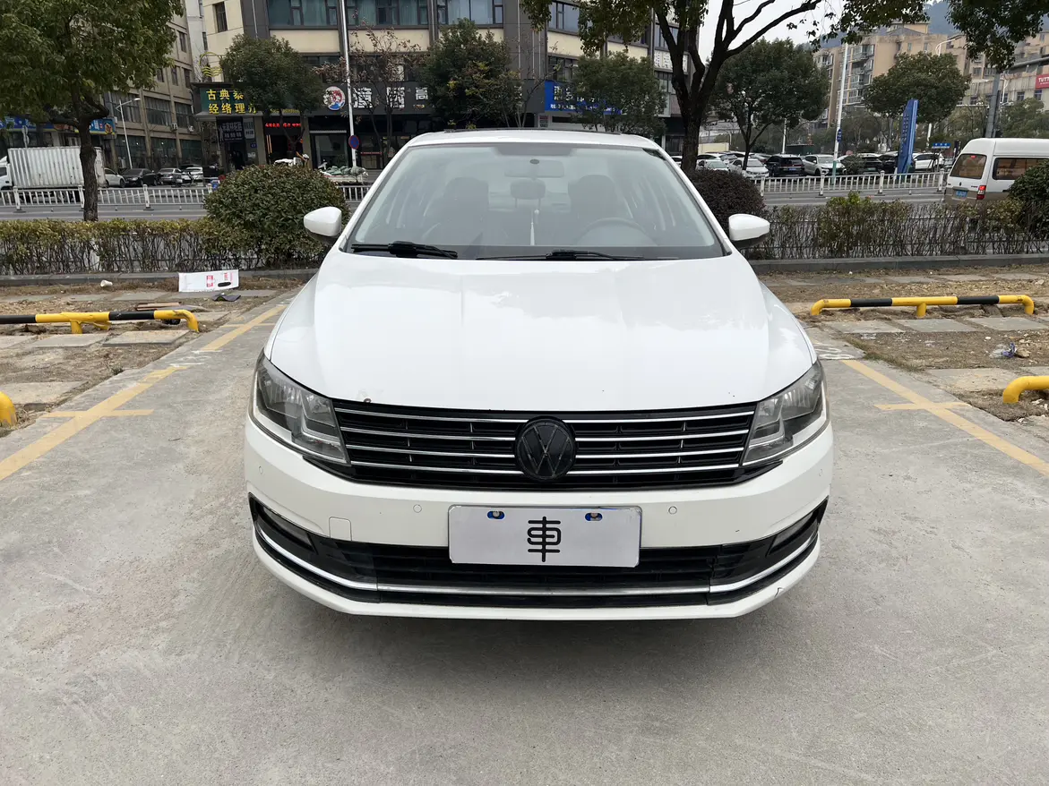 Volkswagen Lavida  из Китая