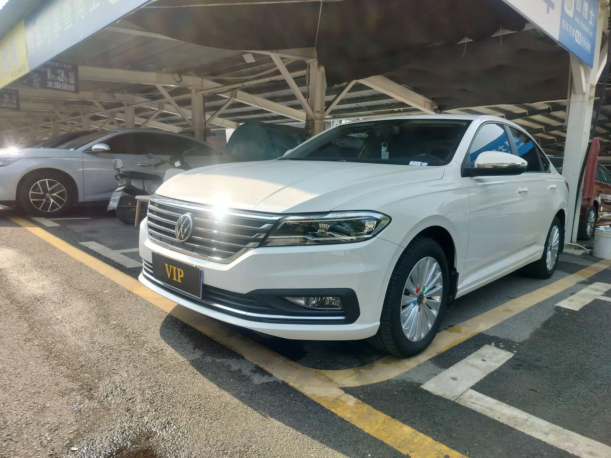 Volkswagen Lavida  из Китая