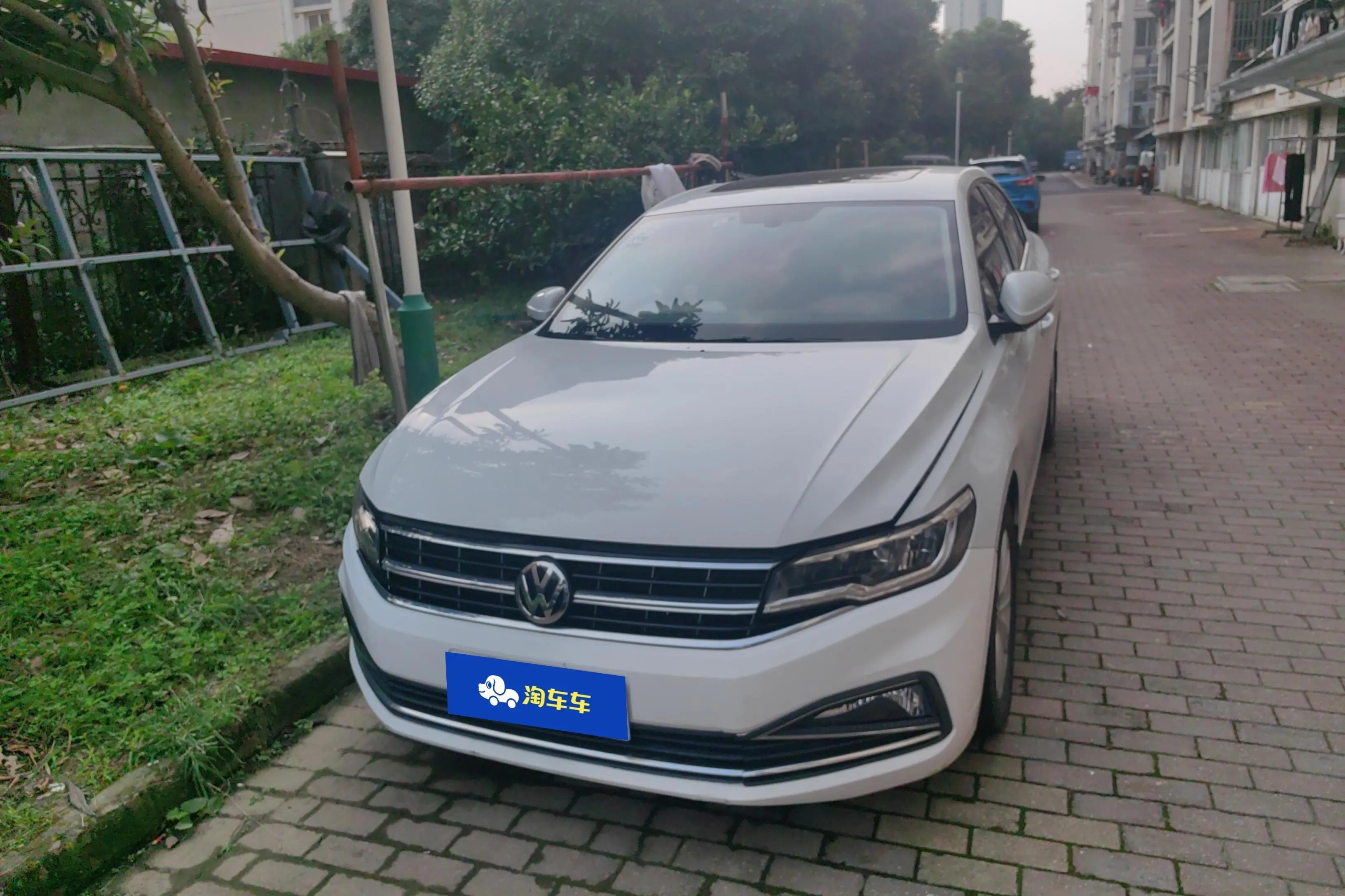 Volkswagen Bora  из Китая