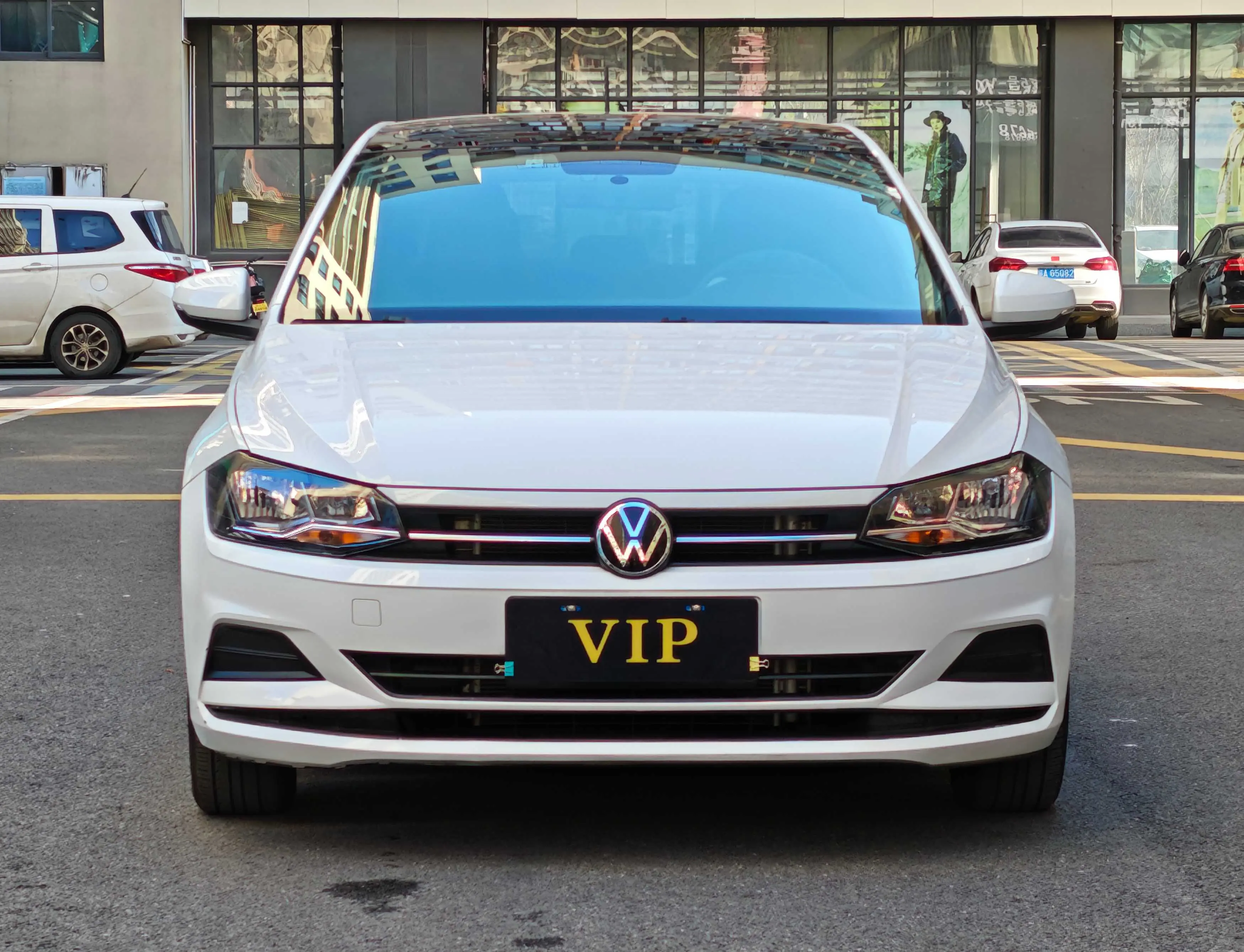 Volkswagen Polo  из Китая