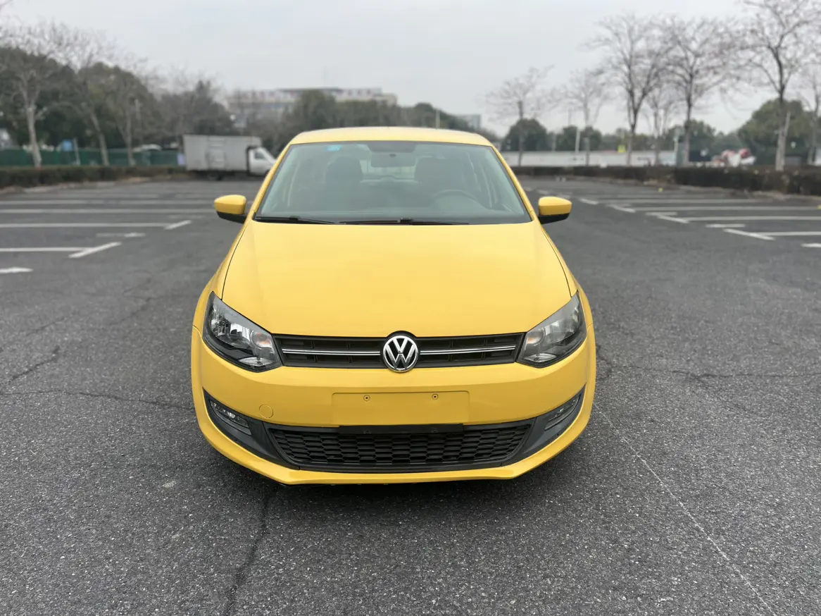 Volkswagen Polo  из Китая