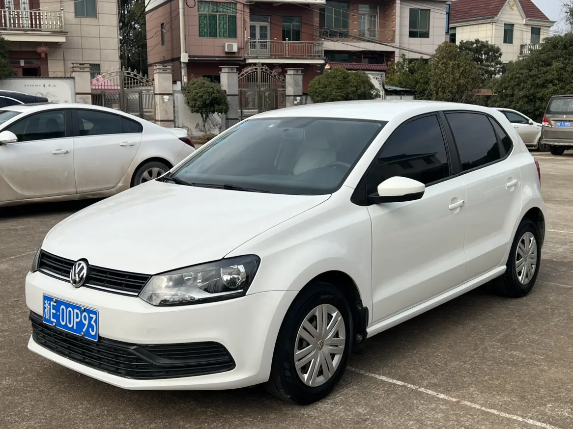 Volkswagen Polo  из Китая
