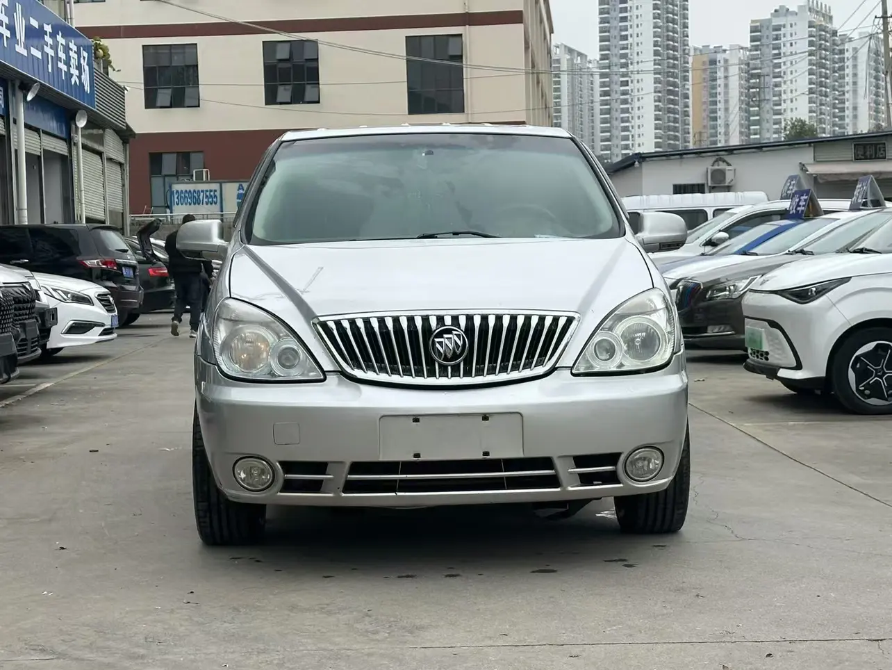 Buick GL8  из Китая