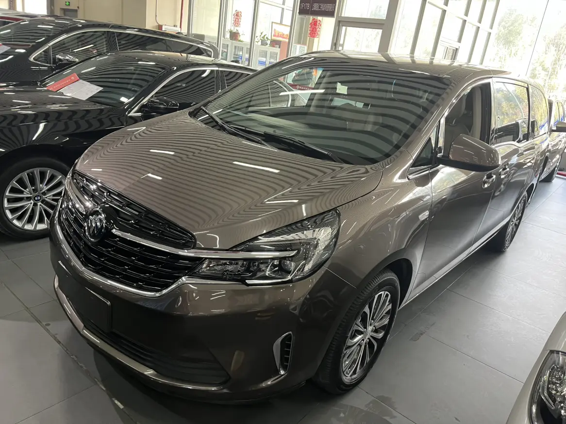 Buick GL8  из Китая