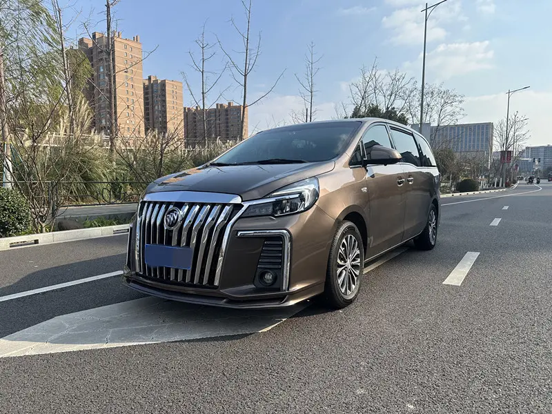 Buick GL8  из Китая