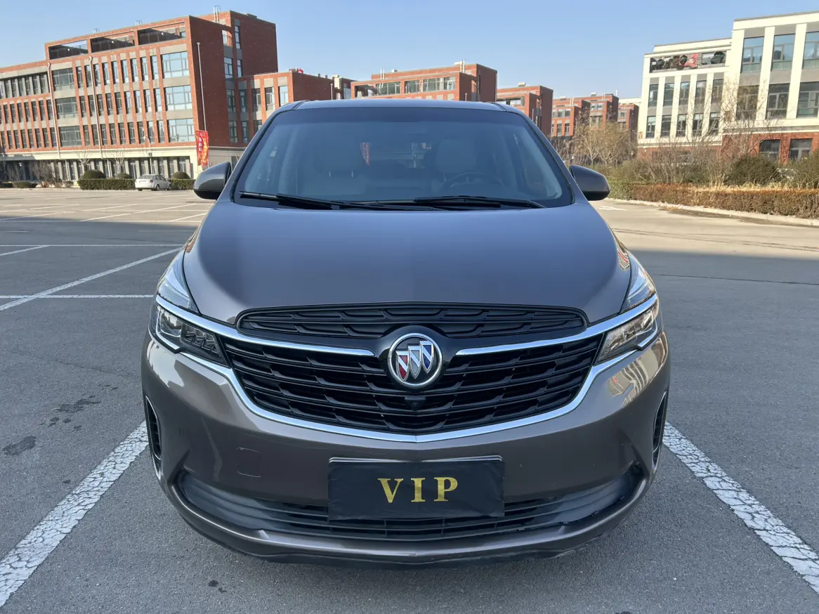 Buick GL8  из Китая