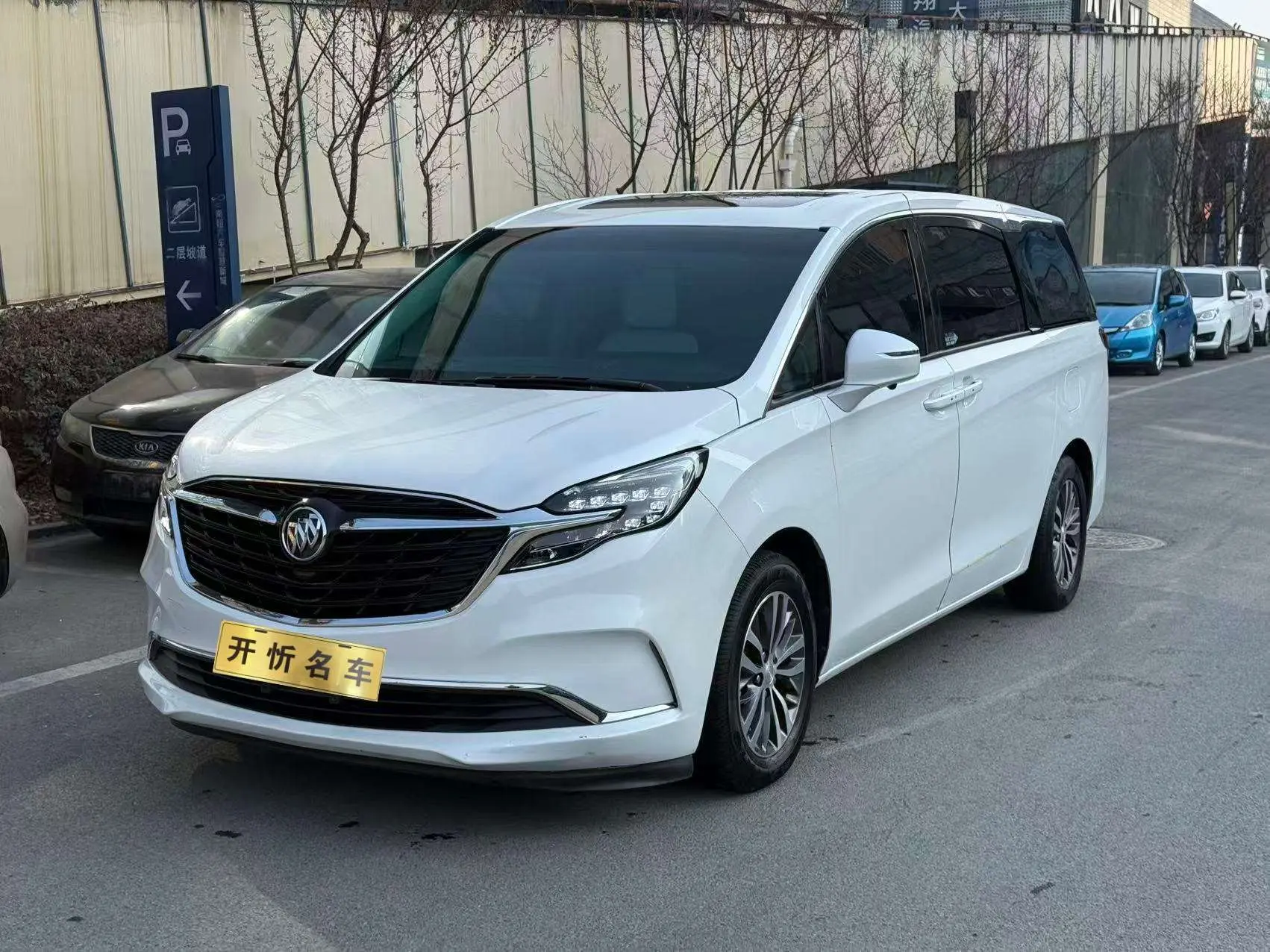 Buick GL8  из Китая