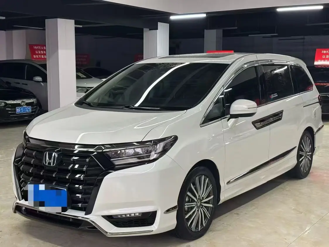 Honda Elysion (Alison)  из Китая