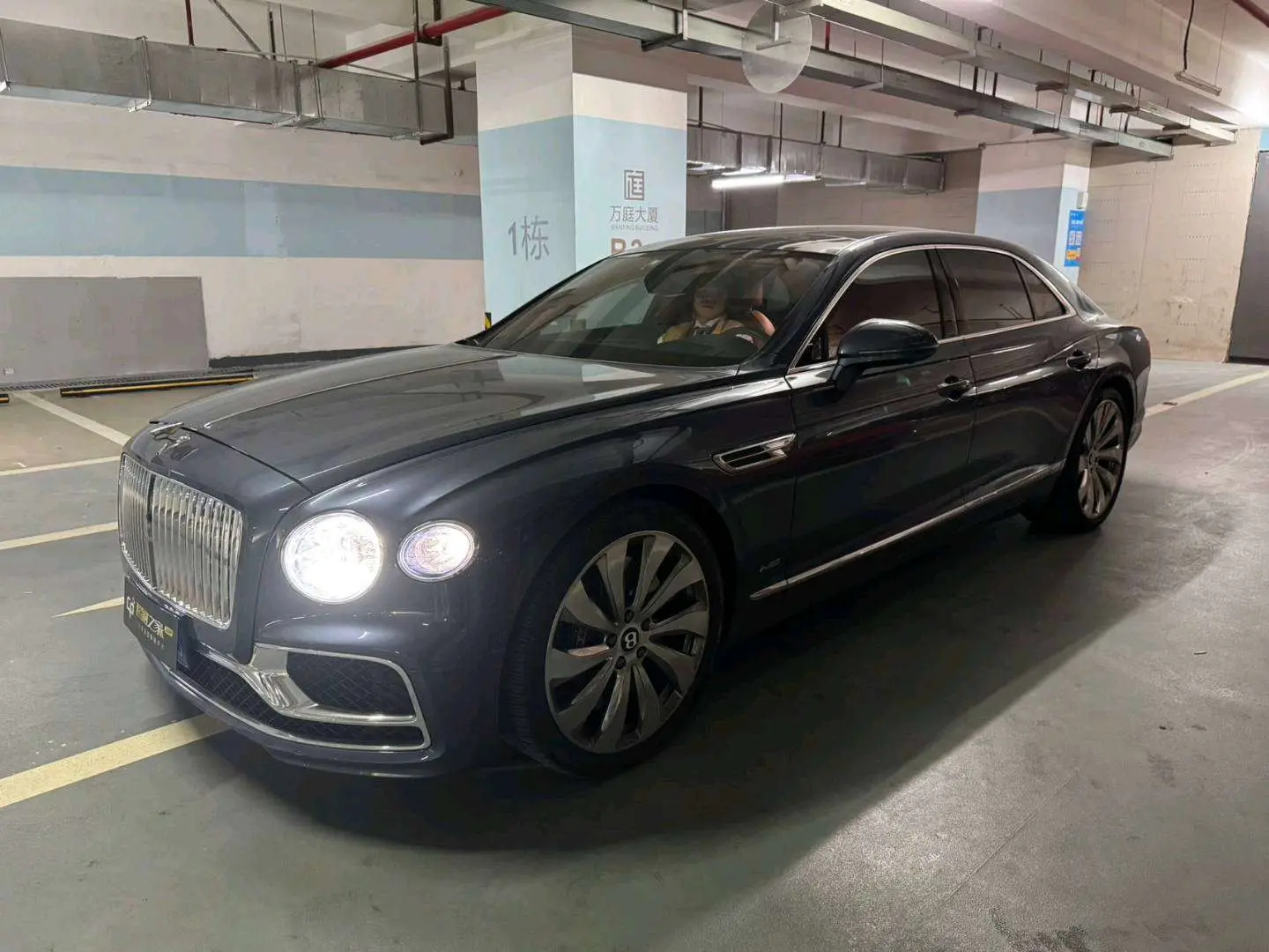 Bentley Galloping  из Китая