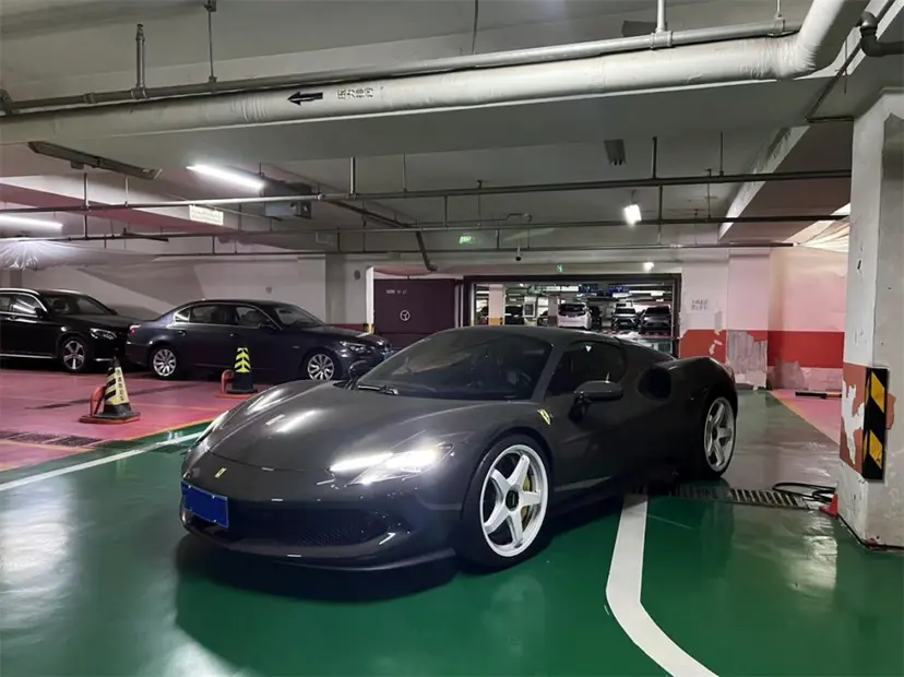 Ferrari 296  из Китая