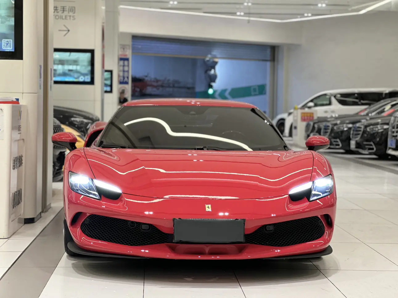 Ferrari 296  из Китая