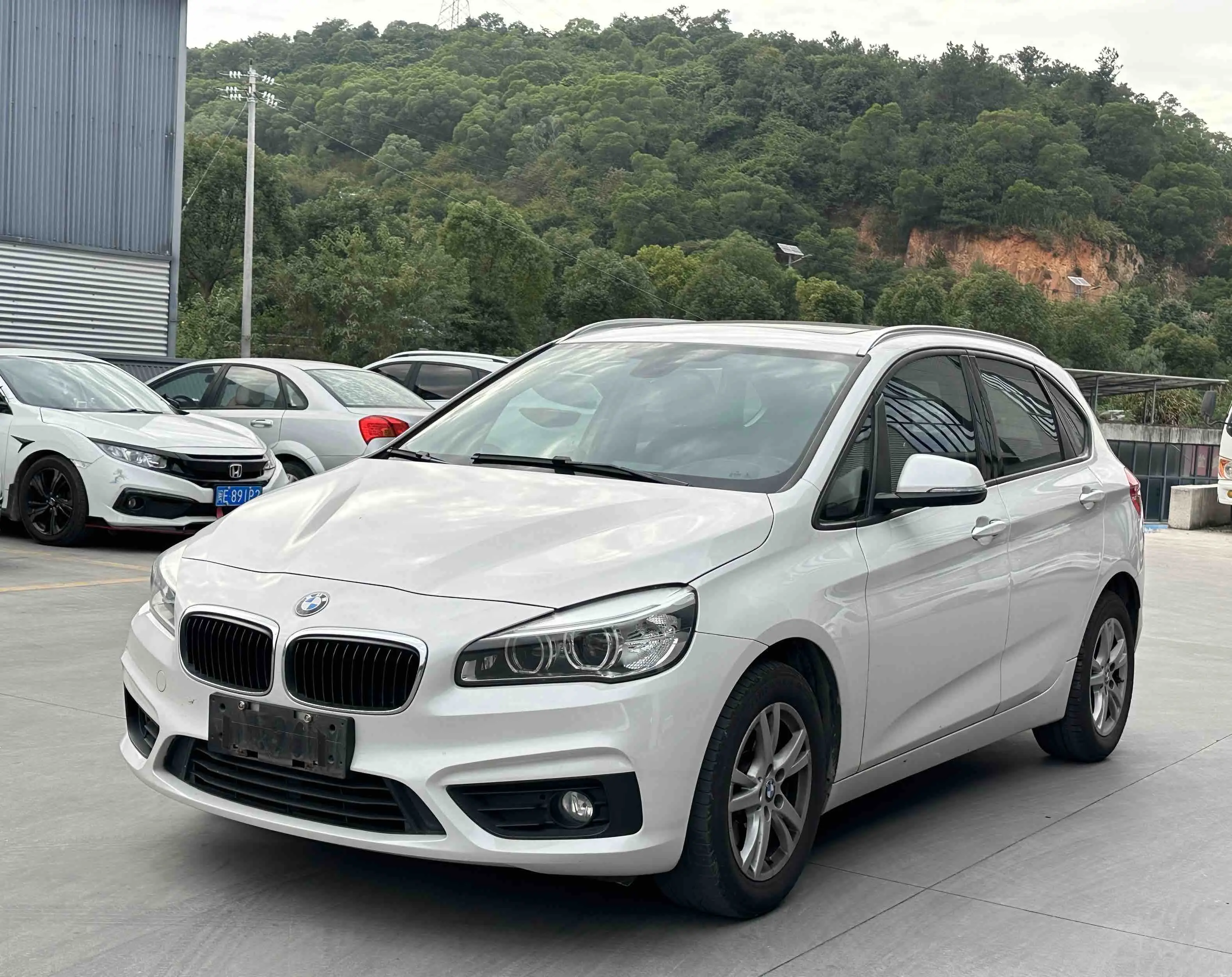 BMW 2 Series Active Tourer  из Китая