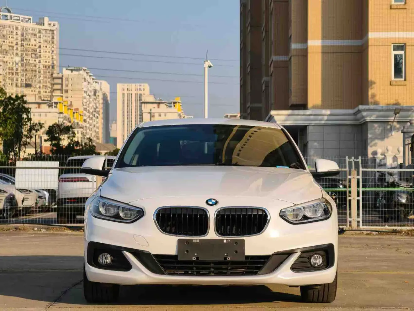 BMW 1 Series  из Китая