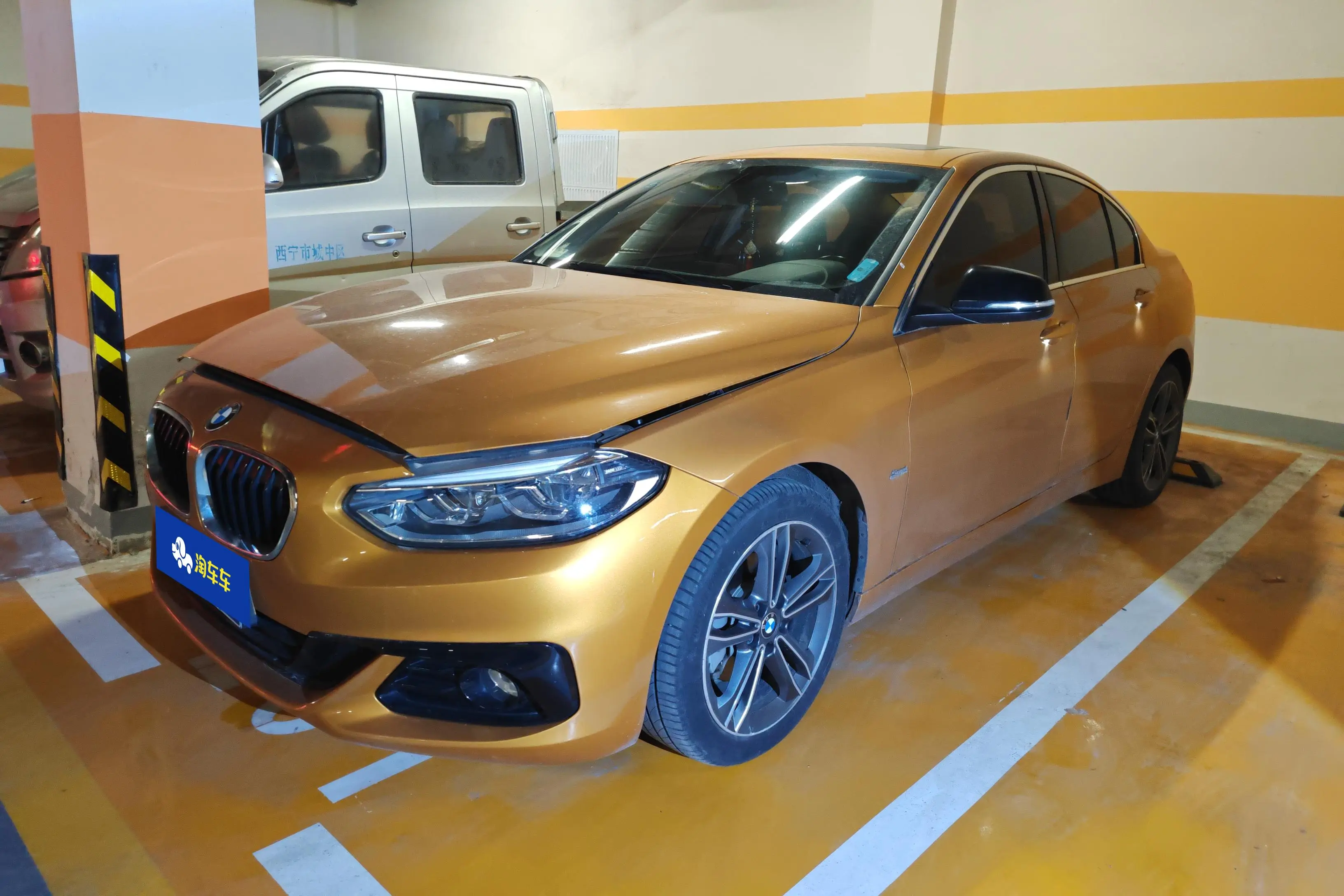 BMW 1 Series  из Китая