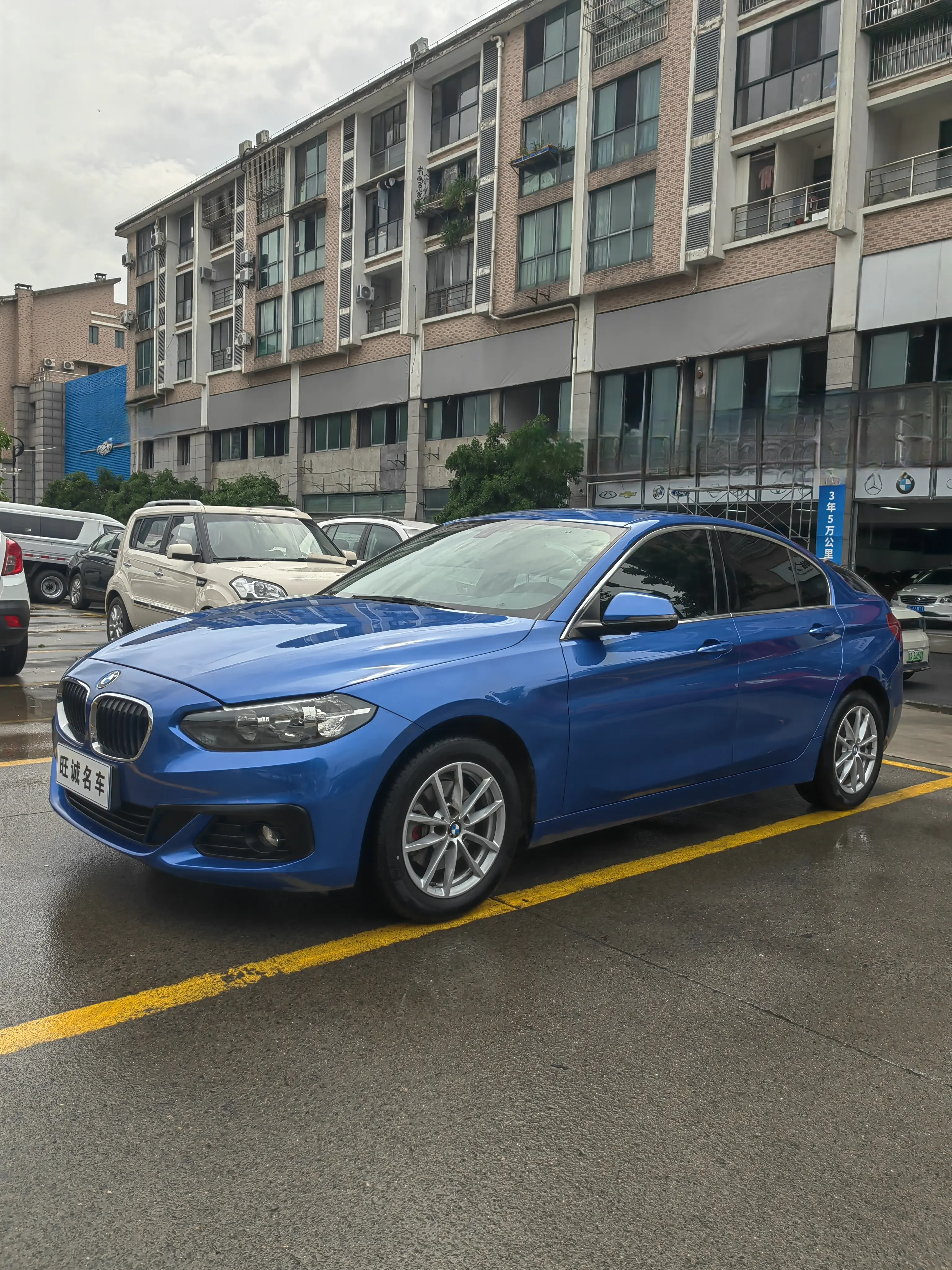 BMW 1 Series  из Китая