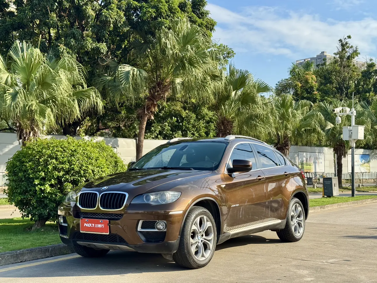 BMW X6  из Китая