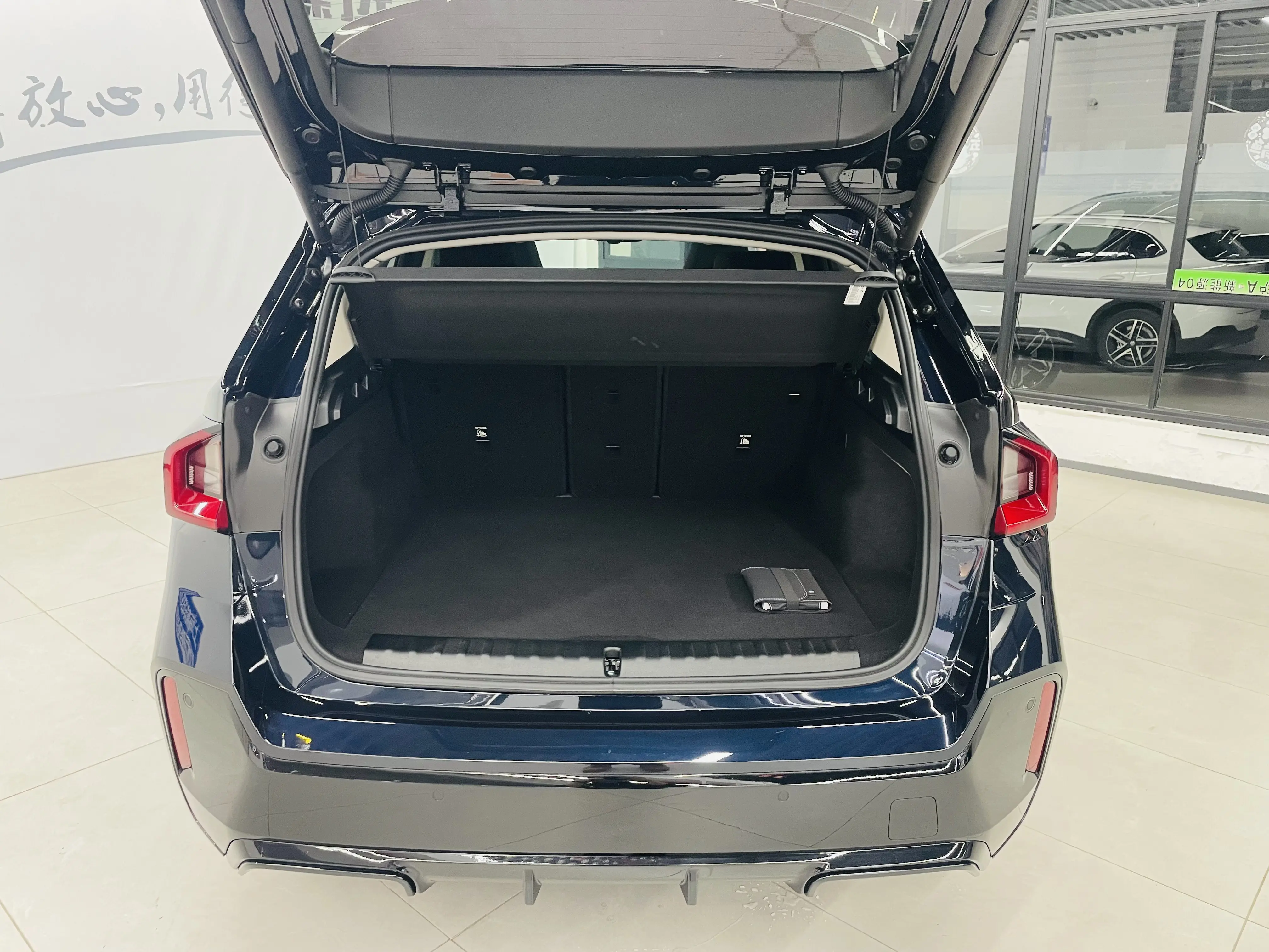 BMW iX1  из Китая