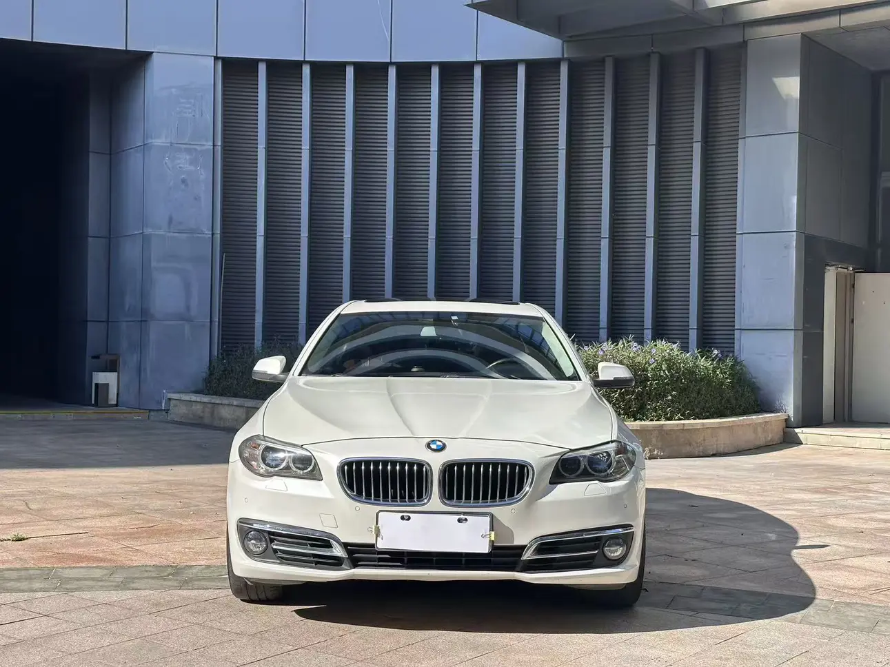 BMW 5 Series  из Китая