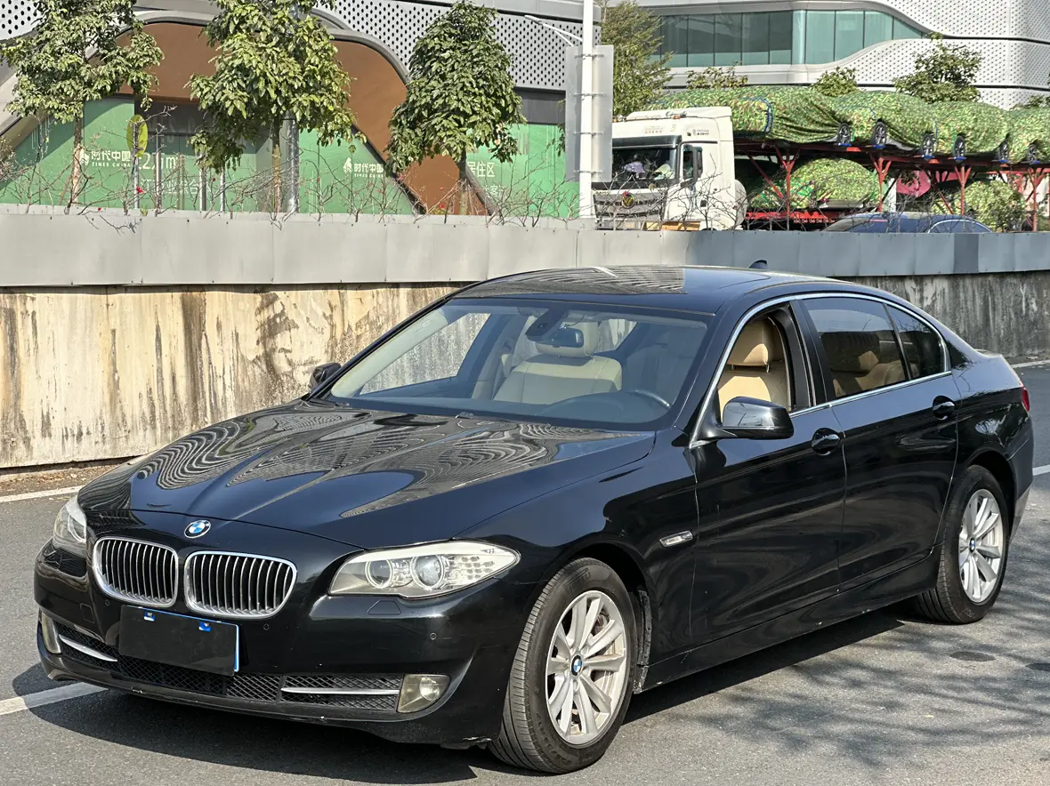 BMW 5 Series  из Китая