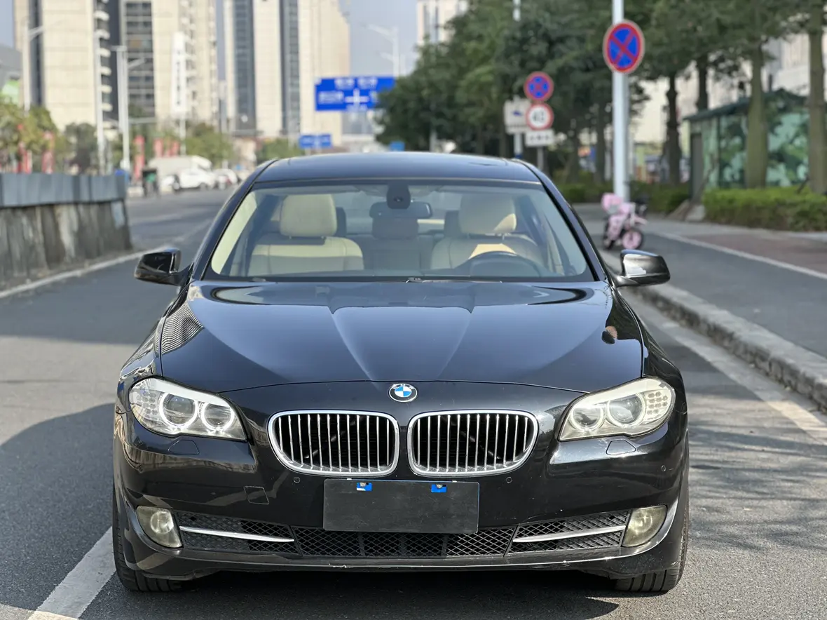 BMW 5 Series  из Китая