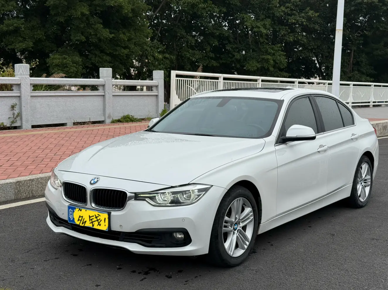 BMW 3 Series  из Китая