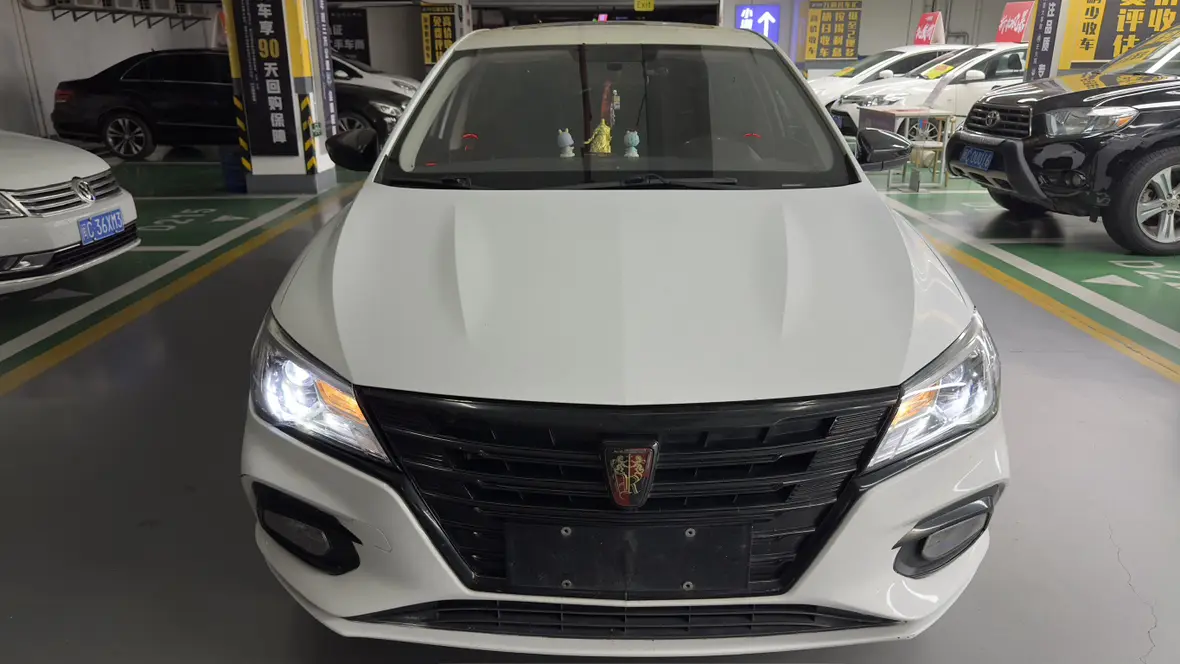 Roewe i5  из Китая