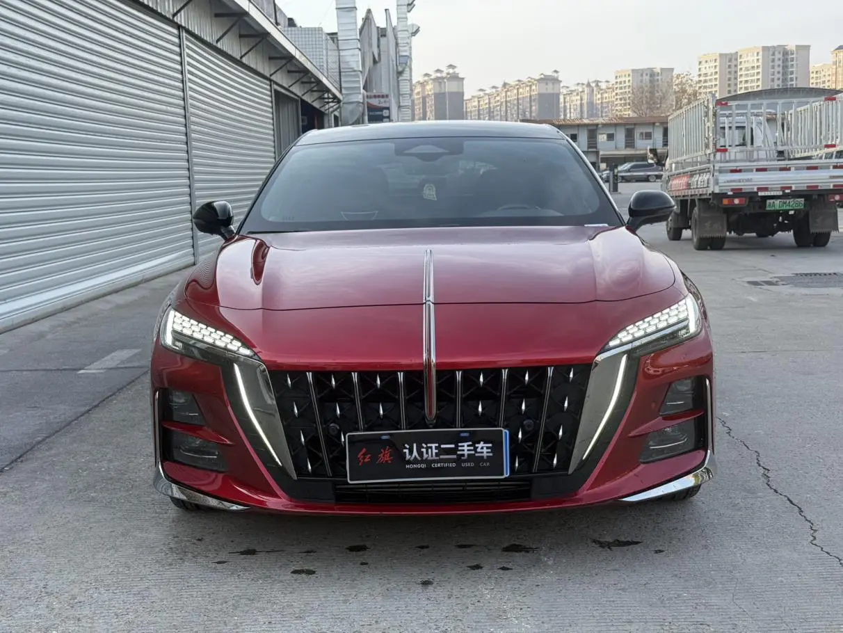 Hongqi H6  из Китая