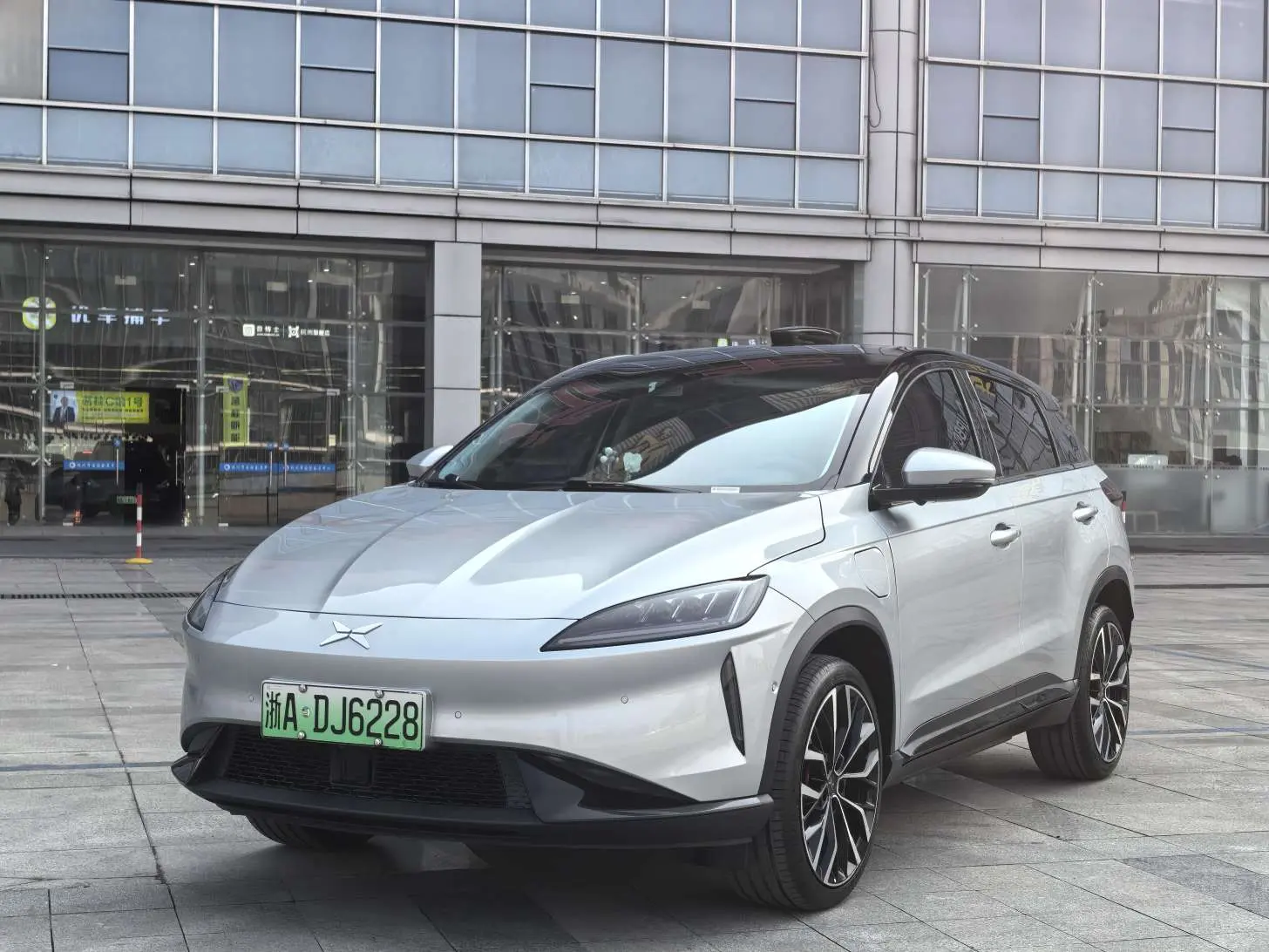 Xpeng G3  из Китая