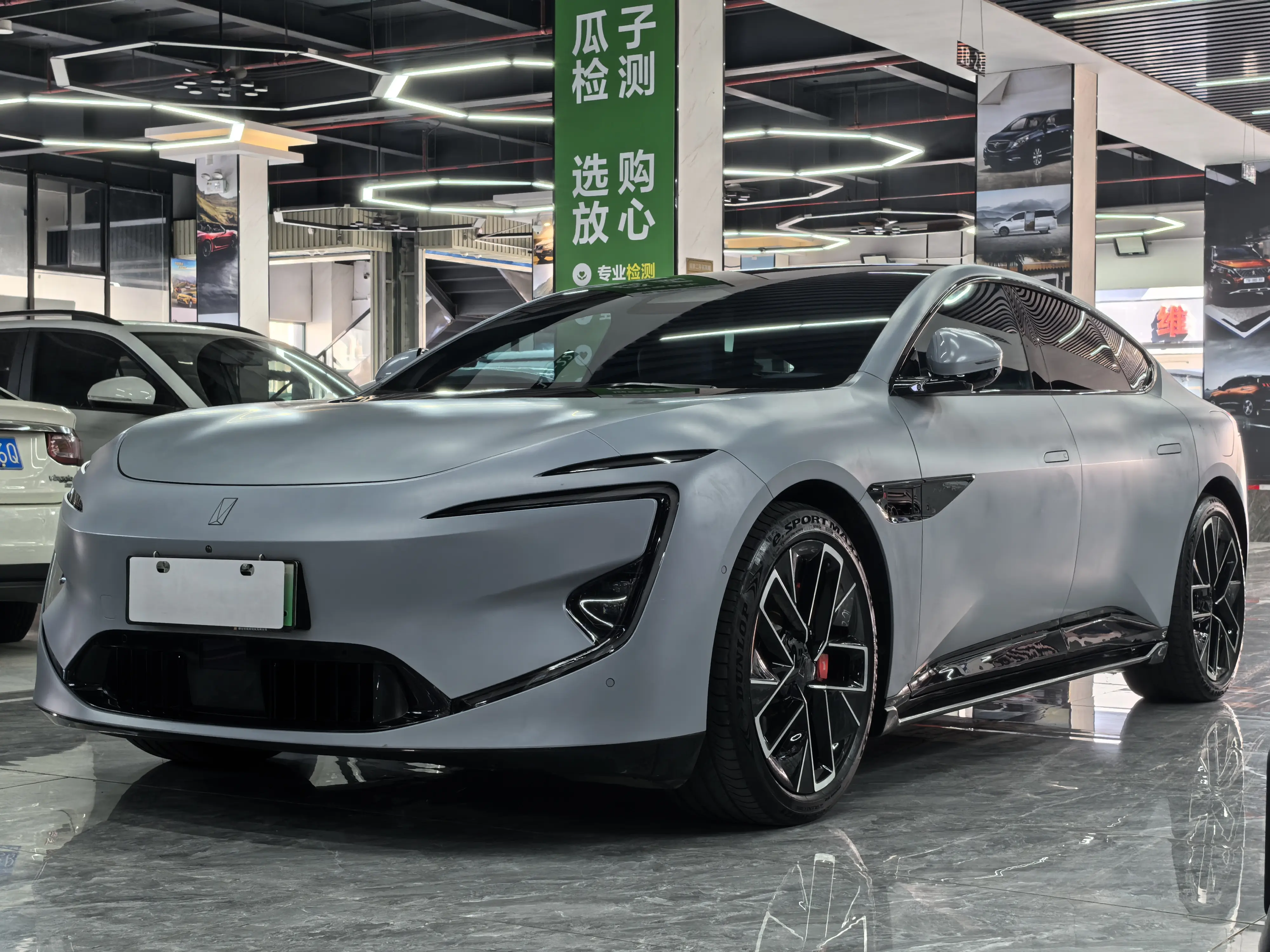 AVATR 12  из Китая