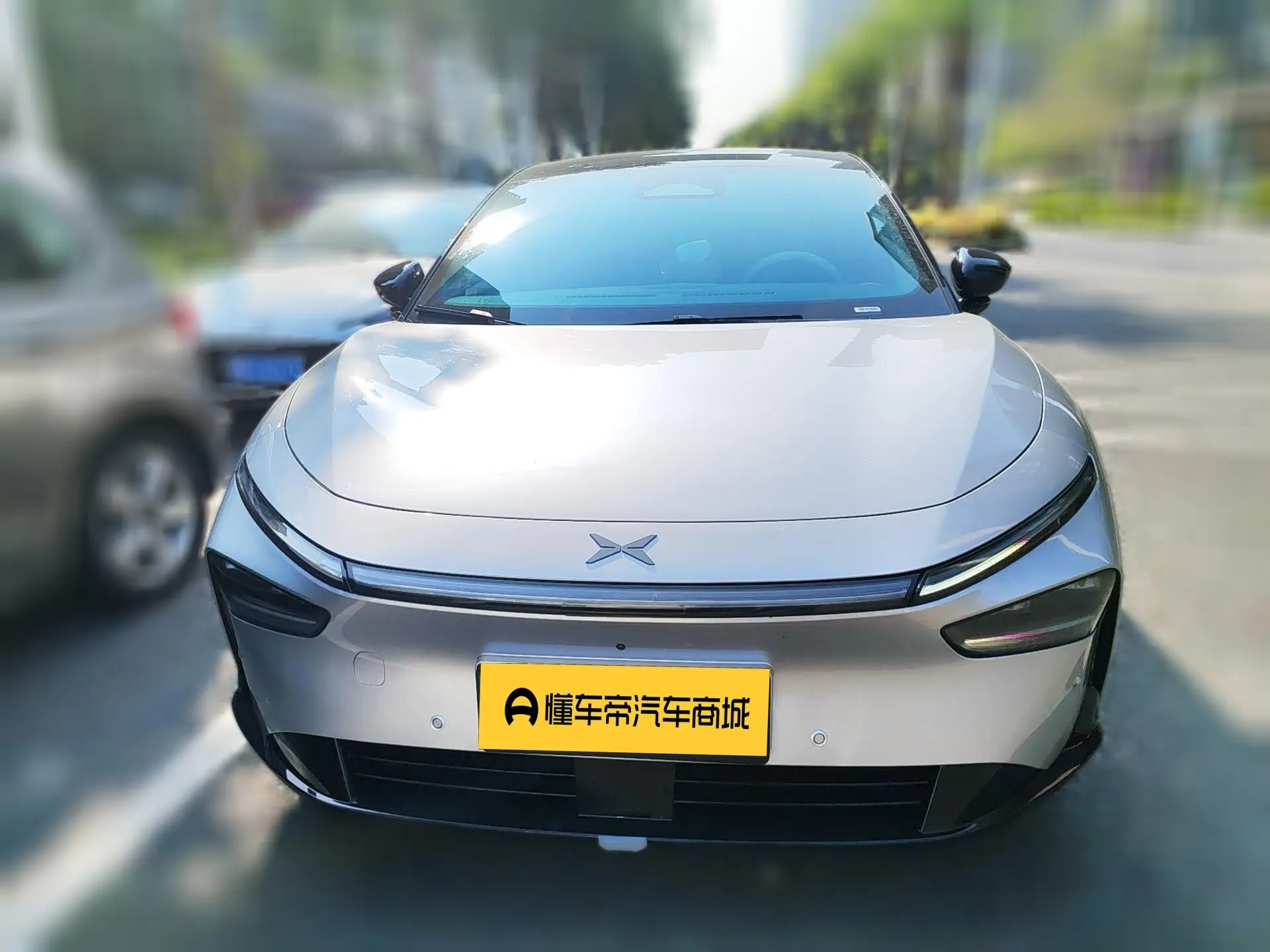 Xpeng P7+  из Китая